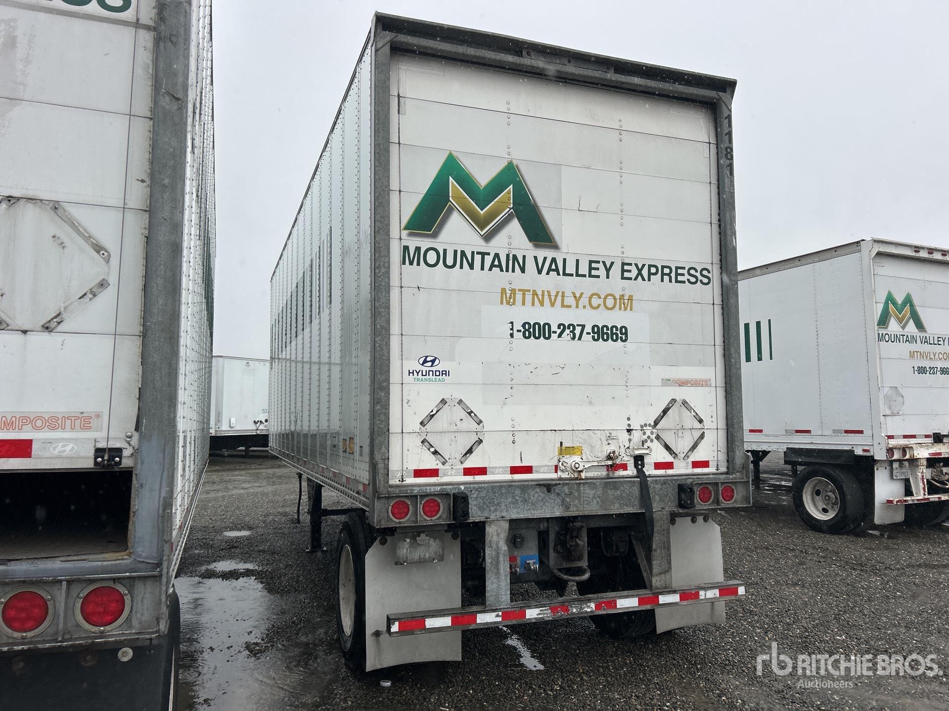 General Appearance with Bild, Ecke hinten links