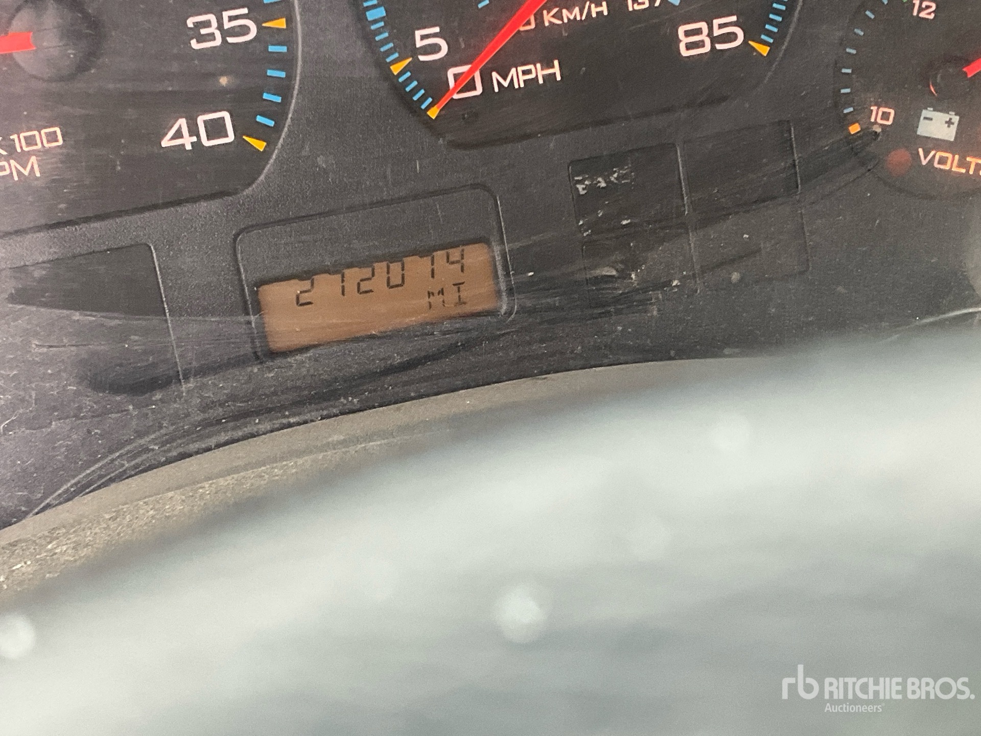 General Appearance with Hour Meter / Odometer