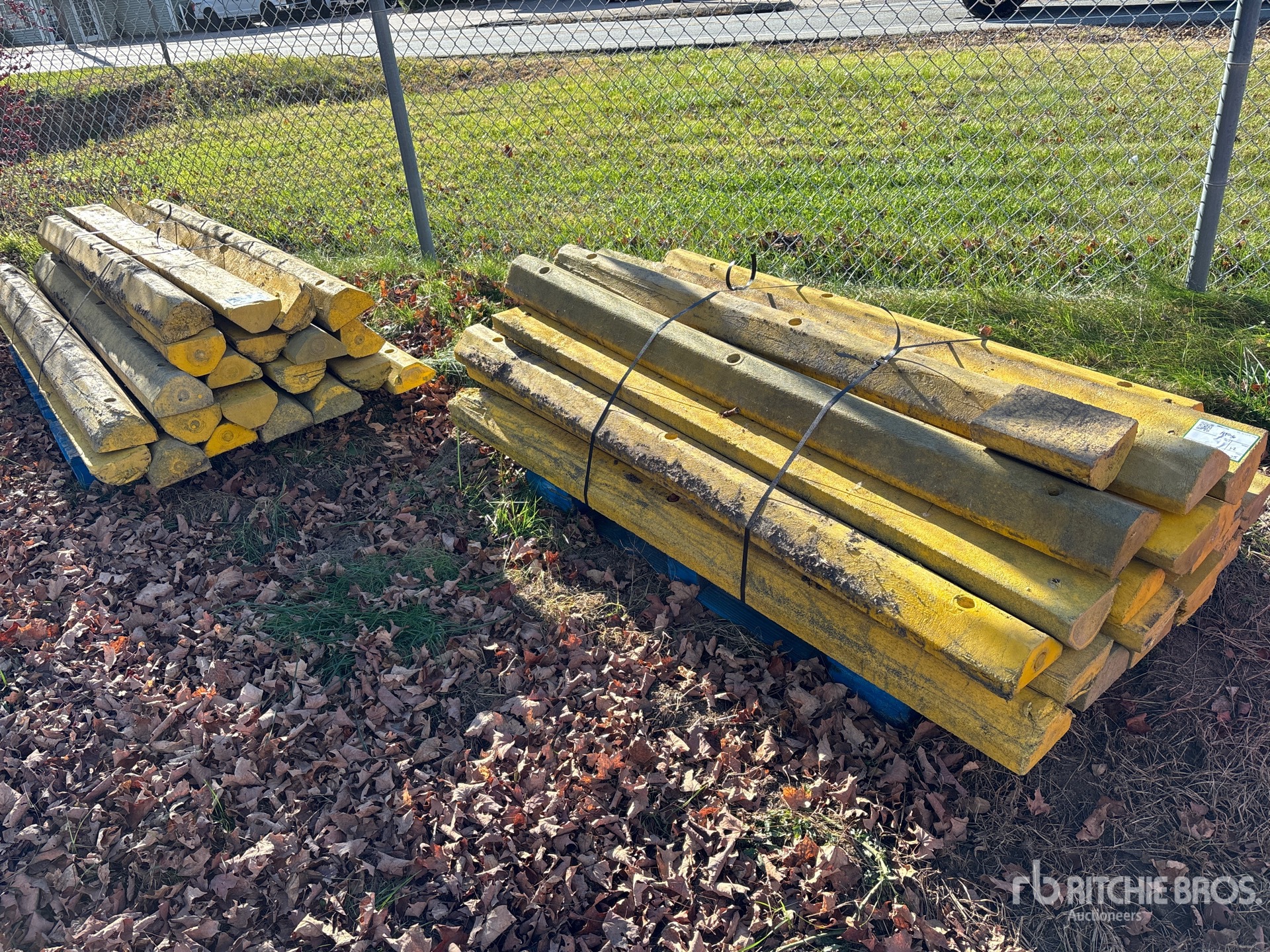 General Appearance with Featured Photo