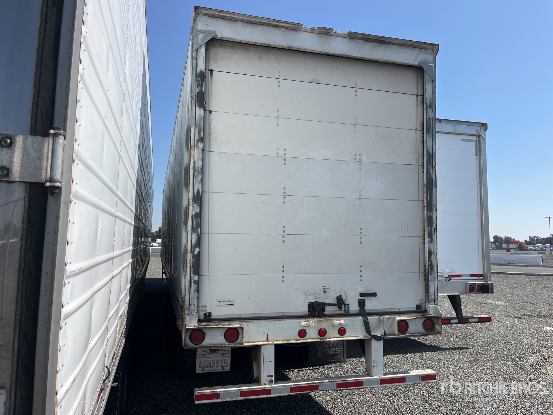 General Appearance with Bild, Ecke hinten links