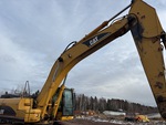 v2 Chassis - Excavator with 