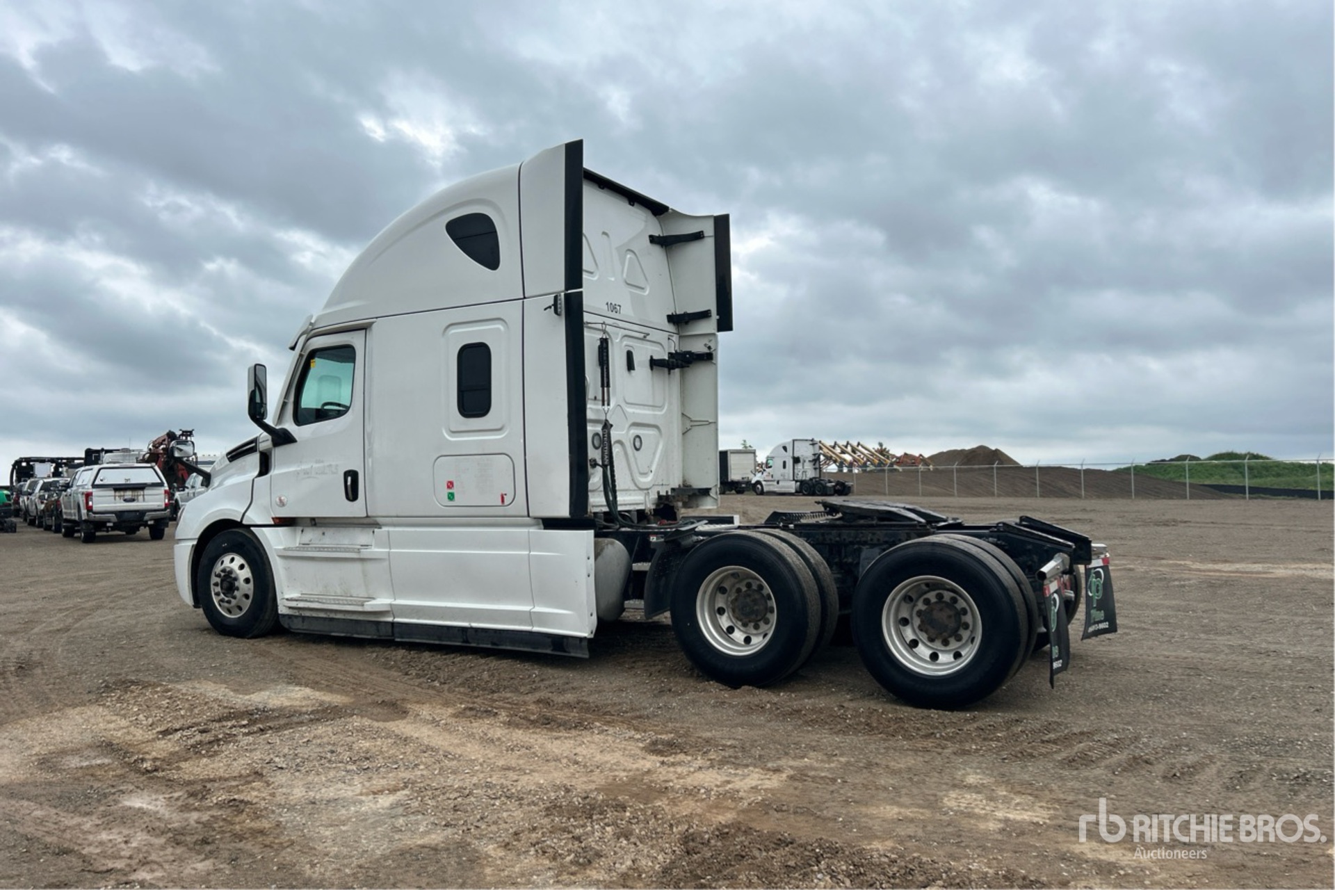 General Appearance with Imagen: esquina trasera izquierda