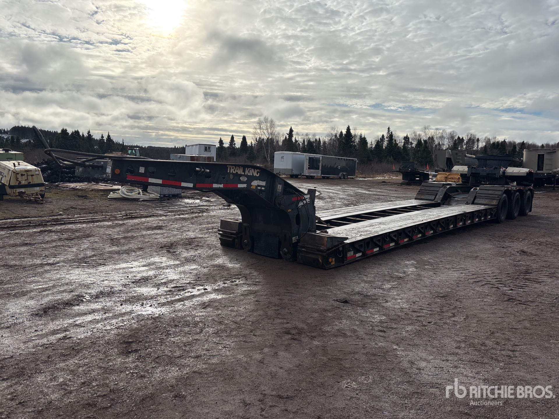 General Appearance with Featured Photo