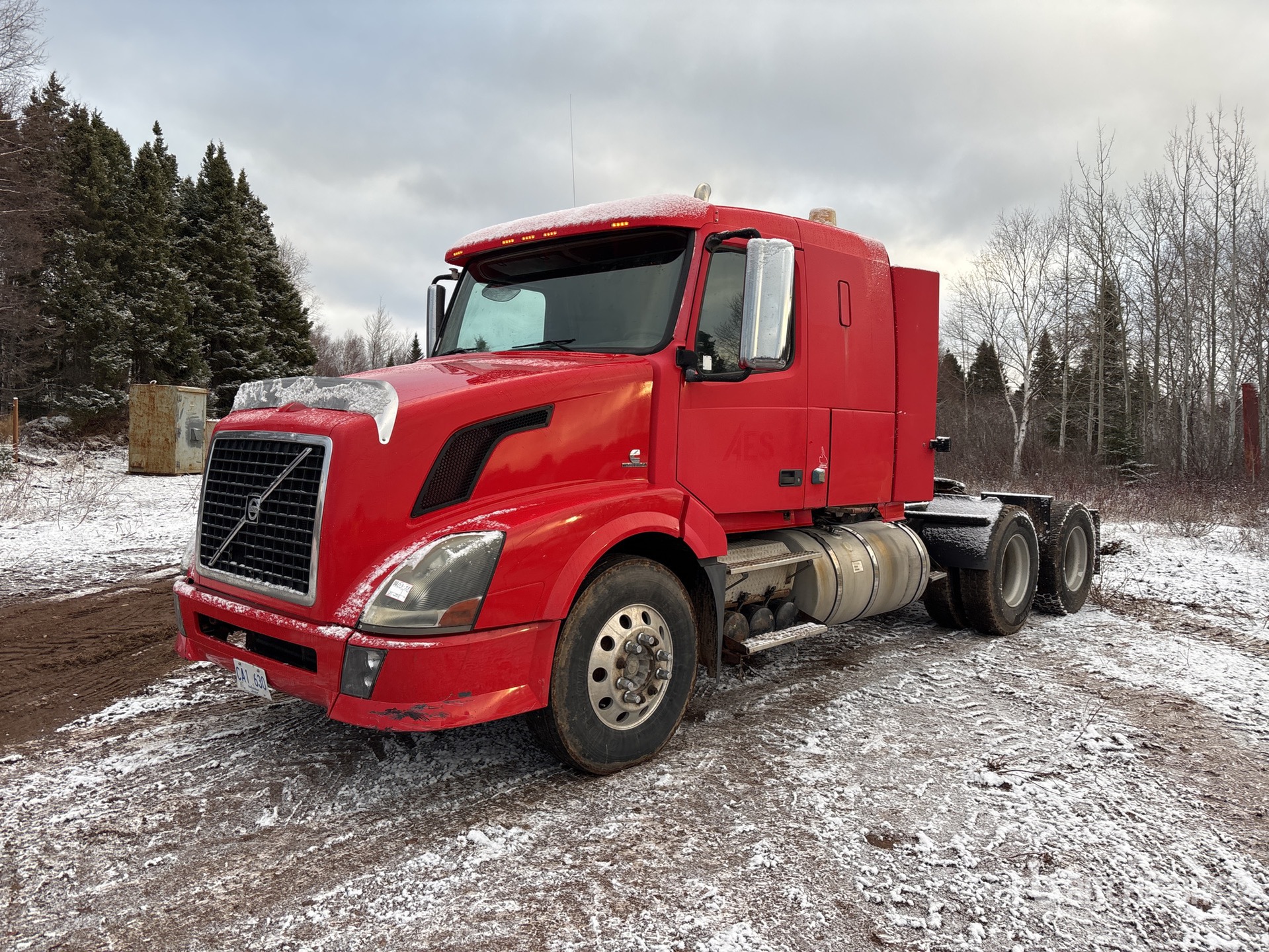 General Appearance with Picture, Left Front Corner