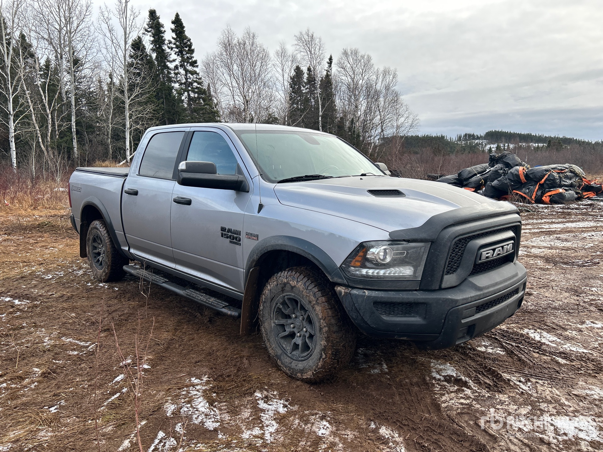 Aspect général with Image, coin avant droit