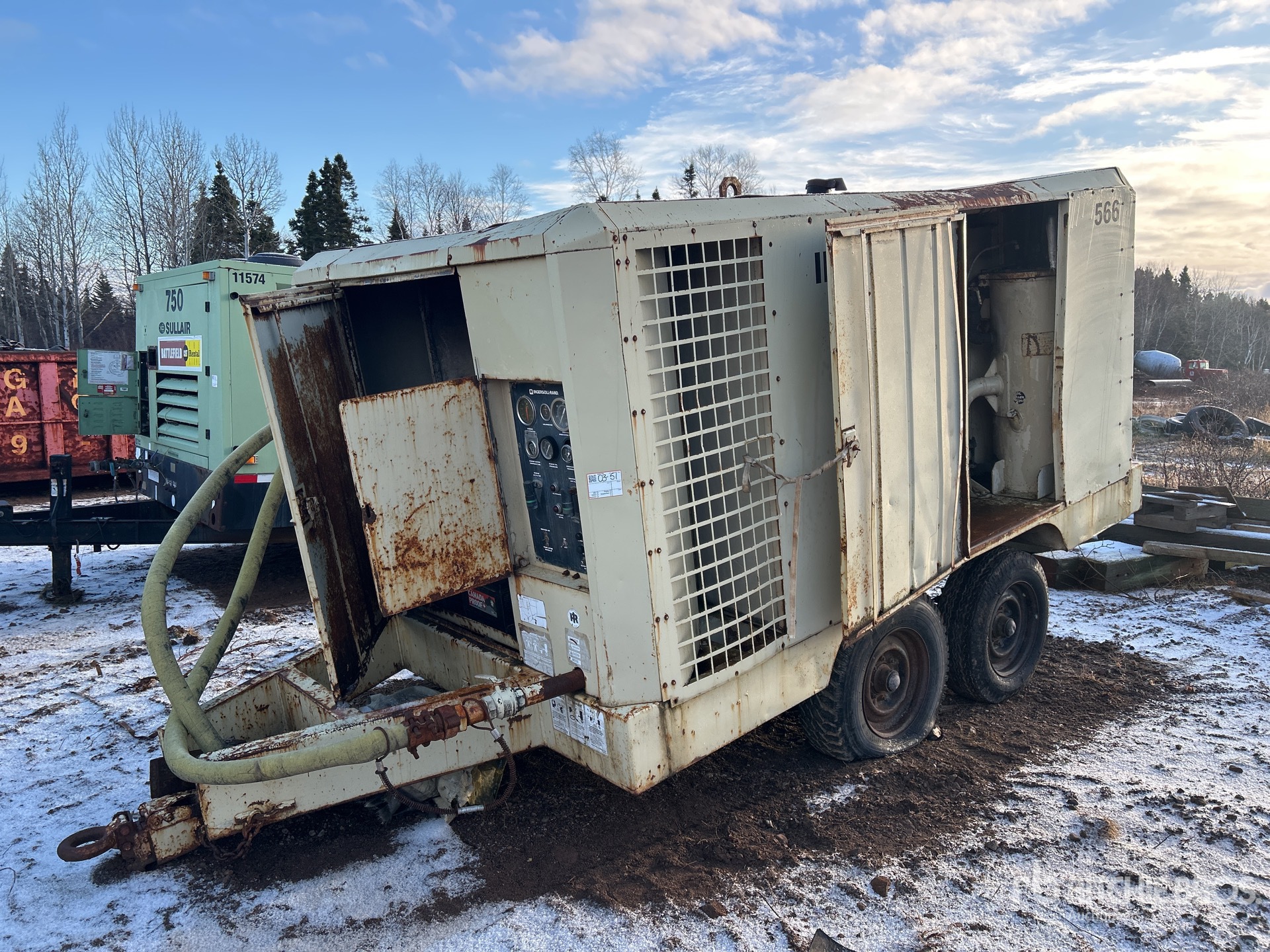 General Appearance with Featured Photo