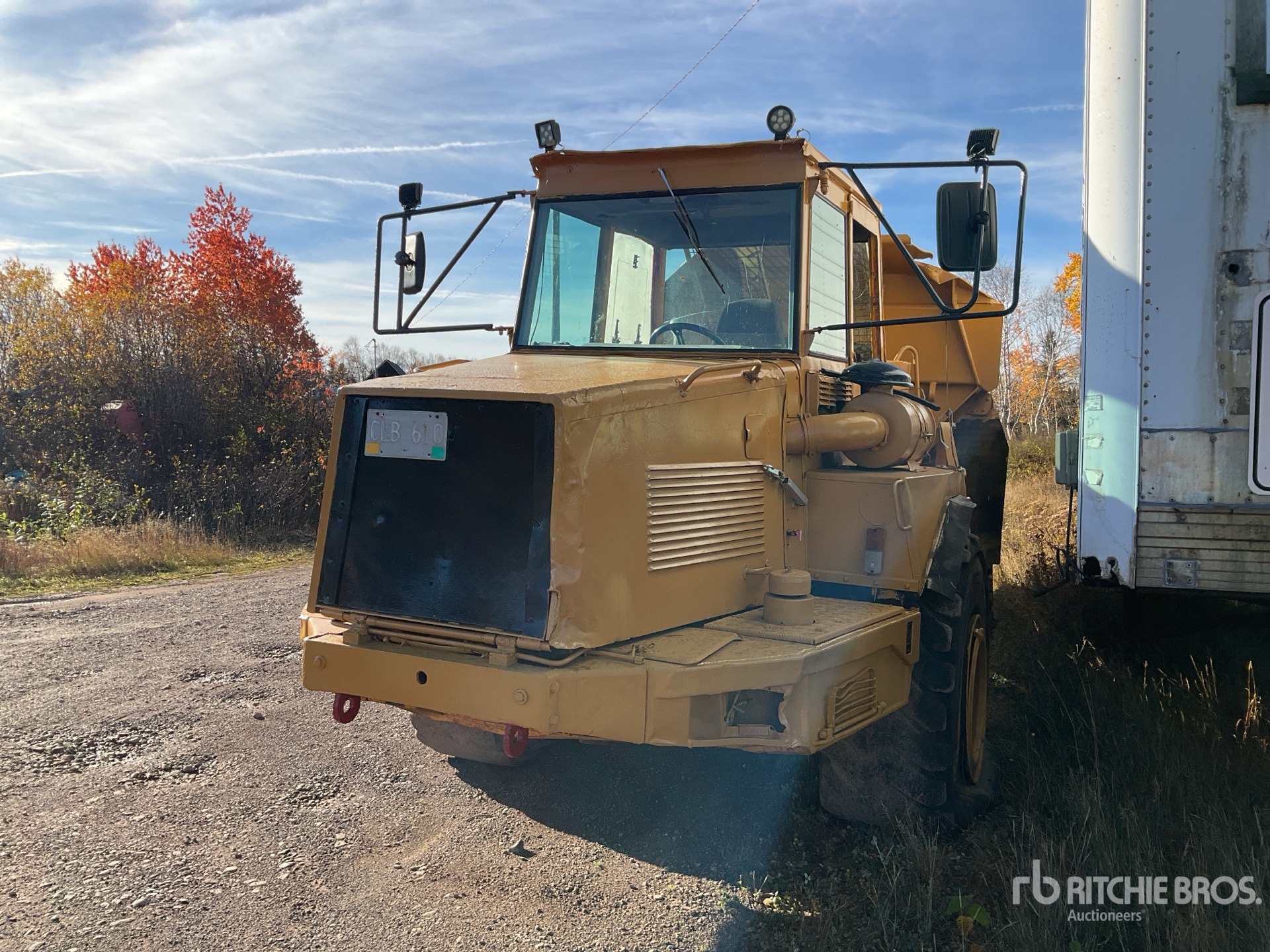 General Appearance with Foto, angolo anteriore sinistro