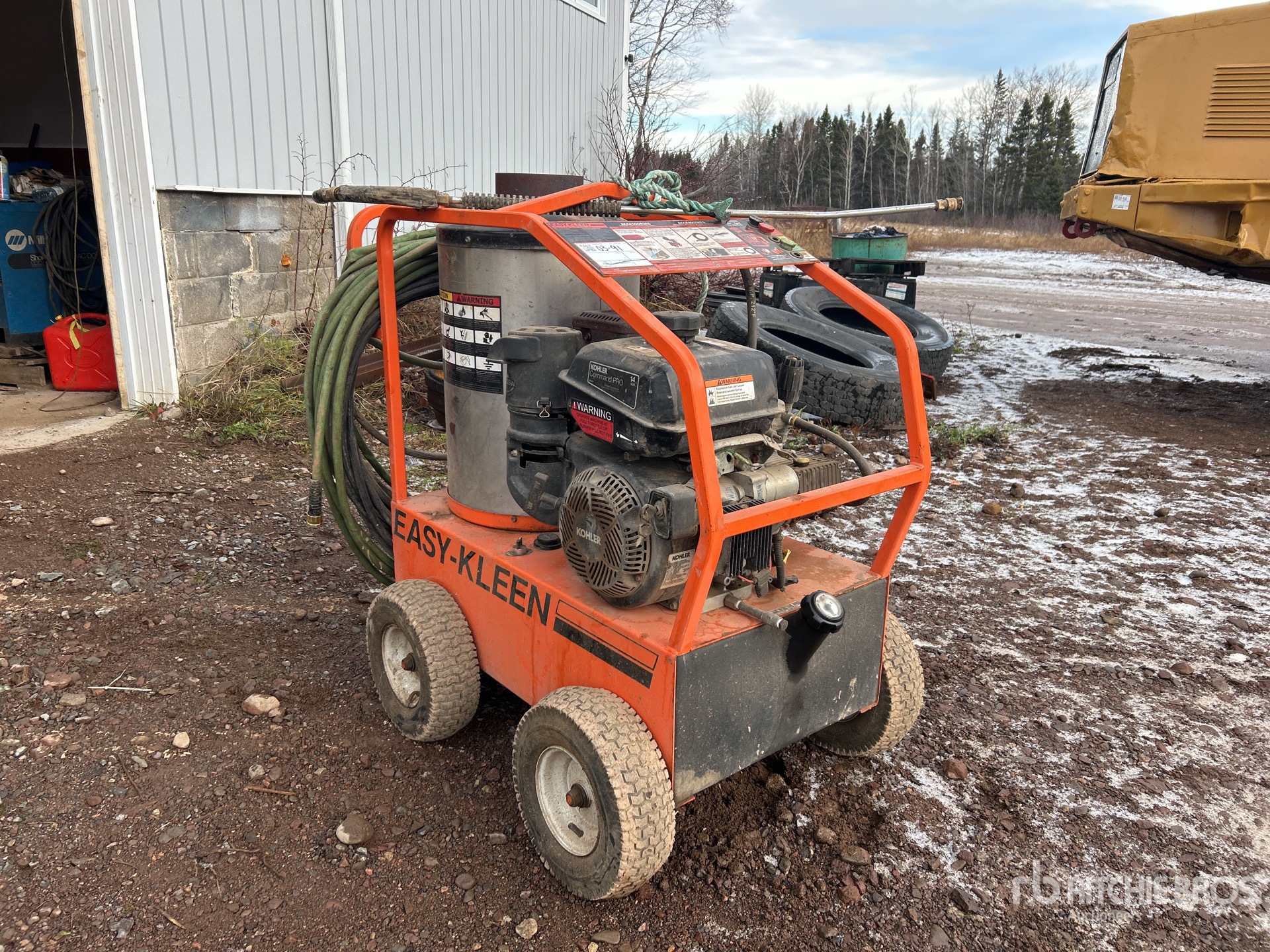 General Appearance with Picture, Right Front Corner