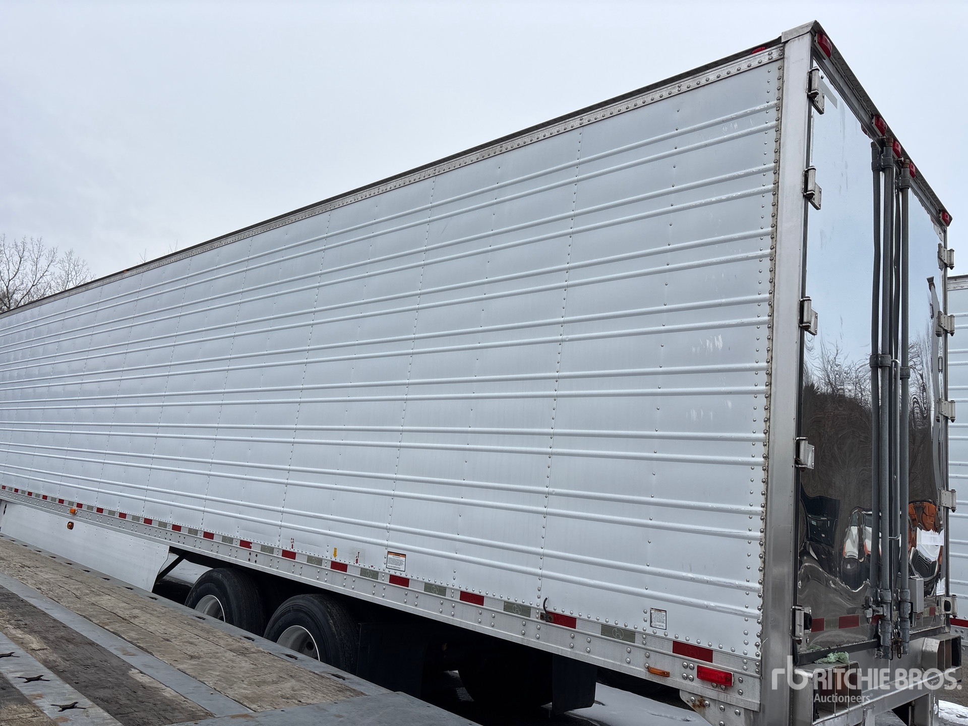 General Appearance with Imagen: esquina trasera izquierda