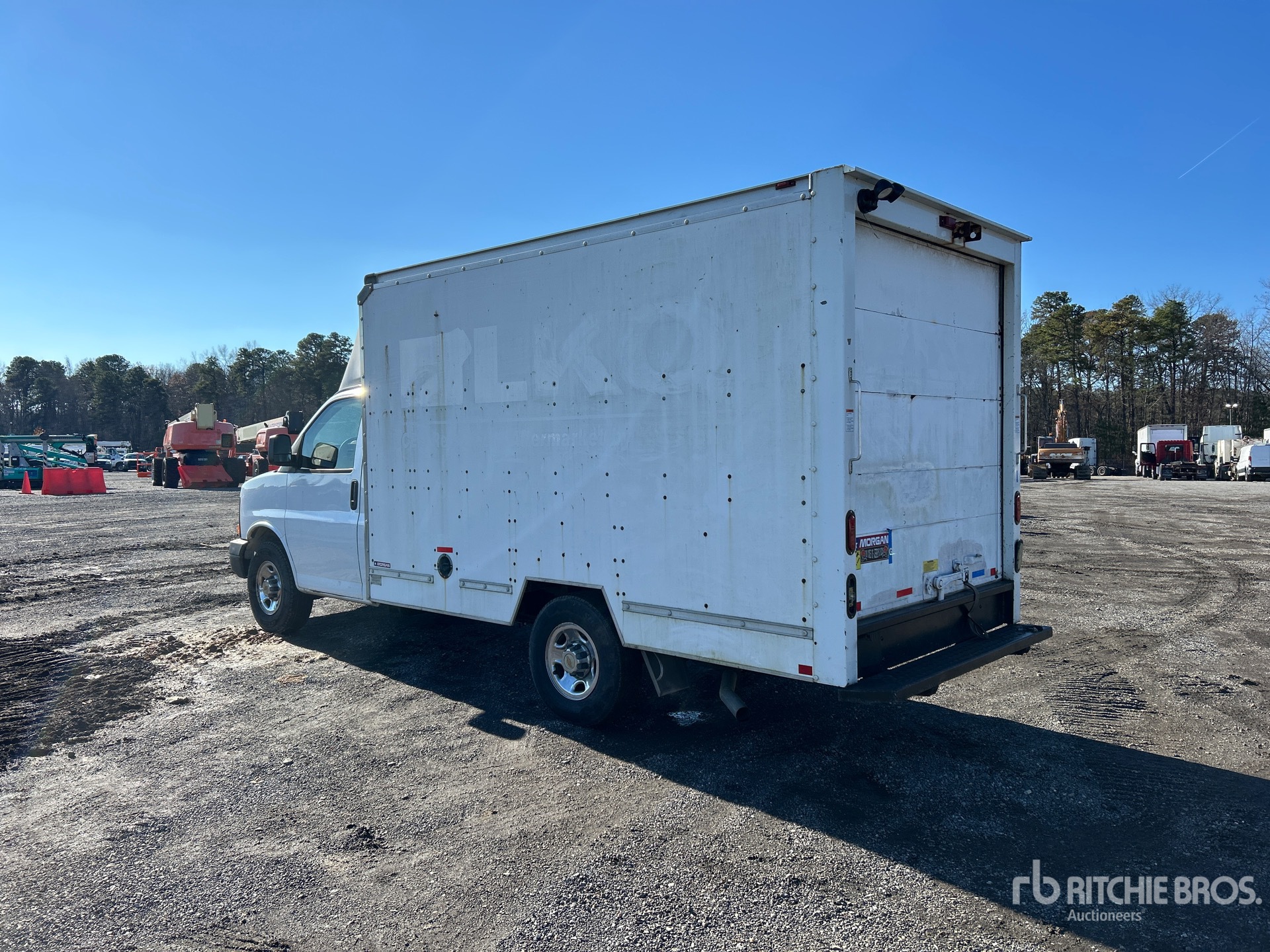 General Appearance with Bild, Ecke hinten links