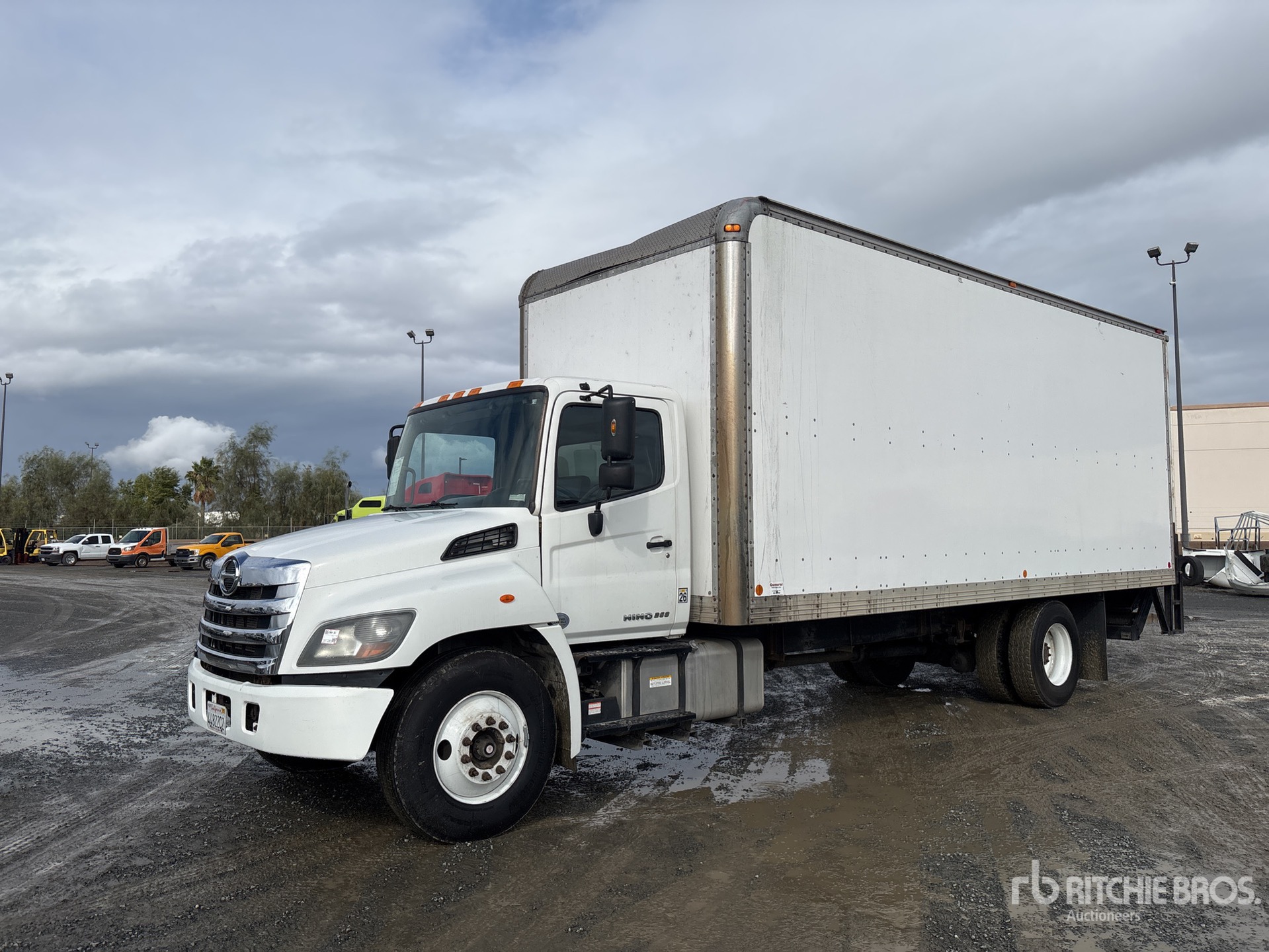 General Appearance with Image, coin avant gauche