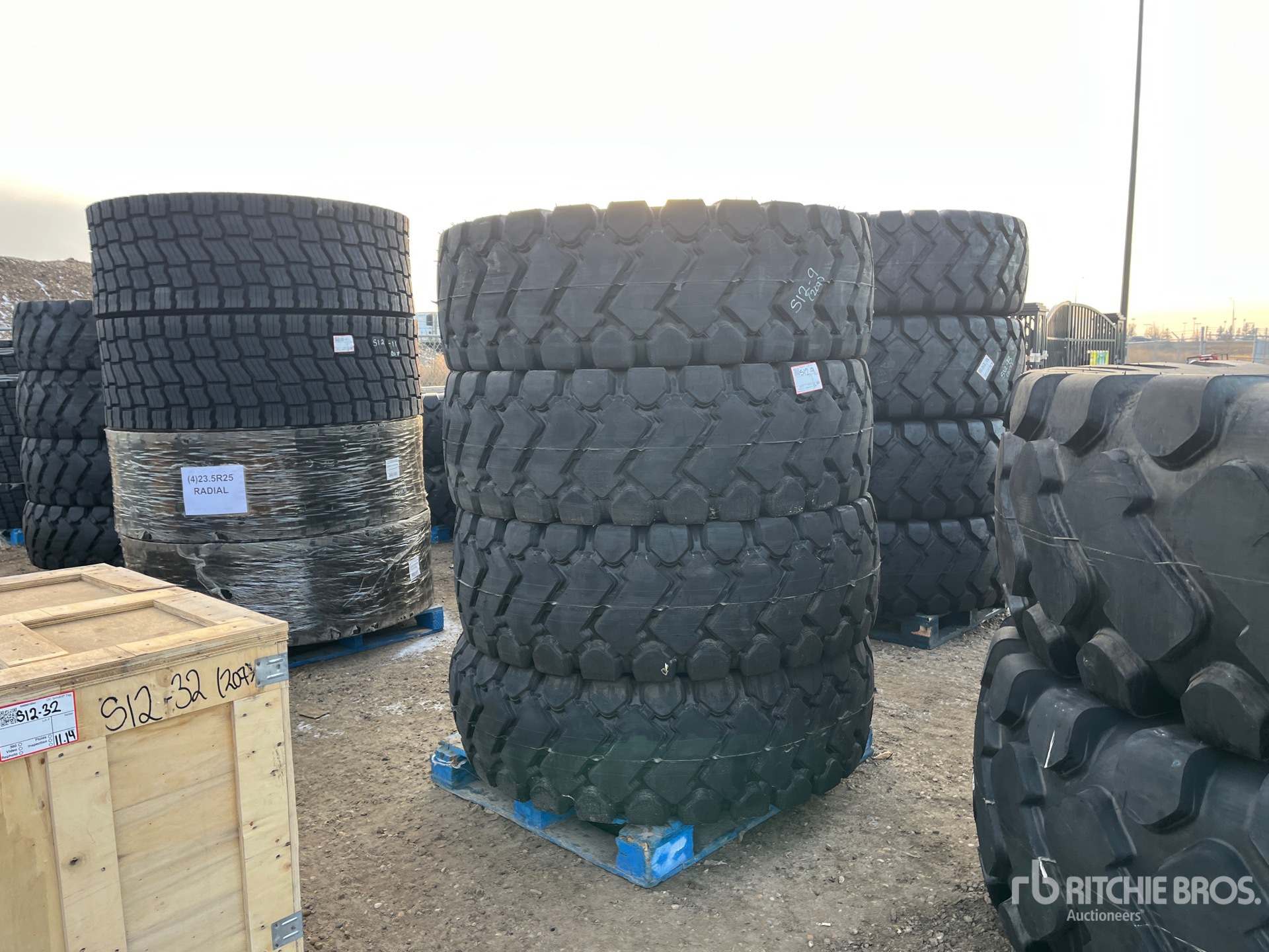 General Appearance with Image, coin avant droit