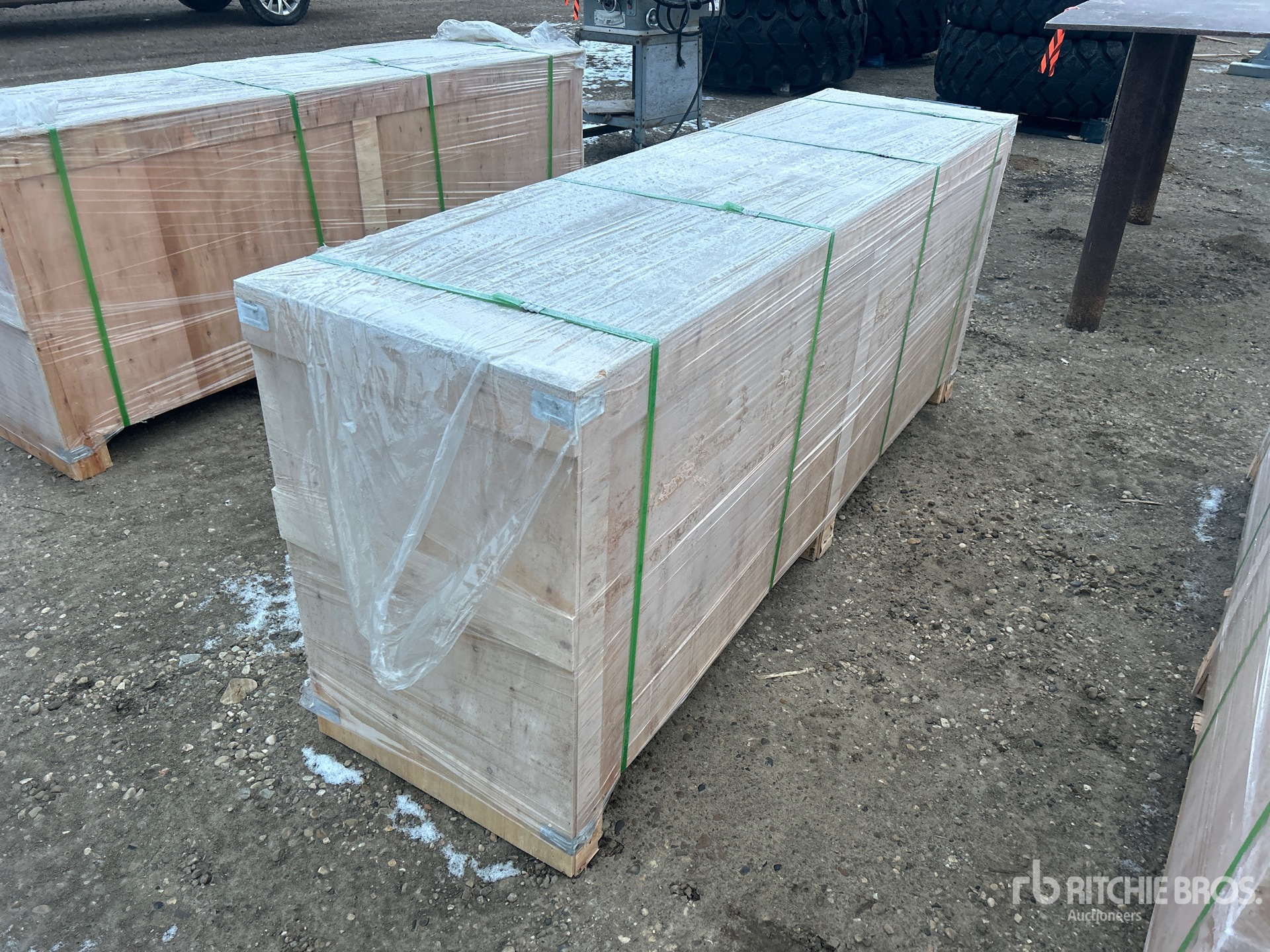 General Appearance with Picture, Left Rear Corner