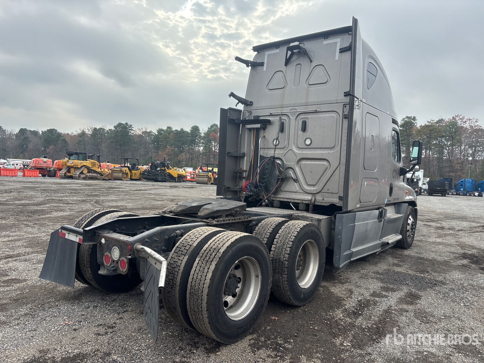 General Appearance with Image, coin arrière droit