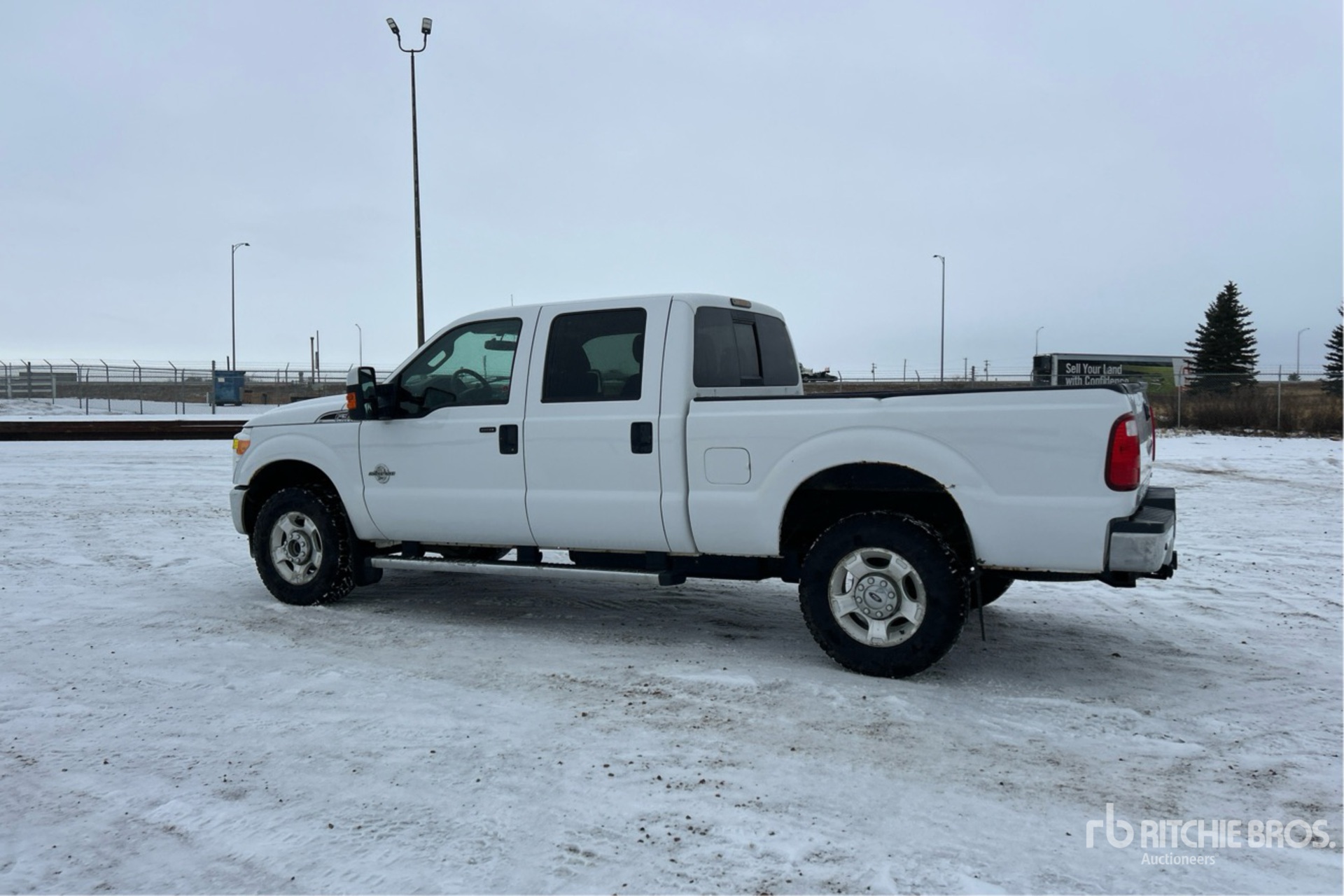 General Appearance with Imagen: esquina trasera izquierda