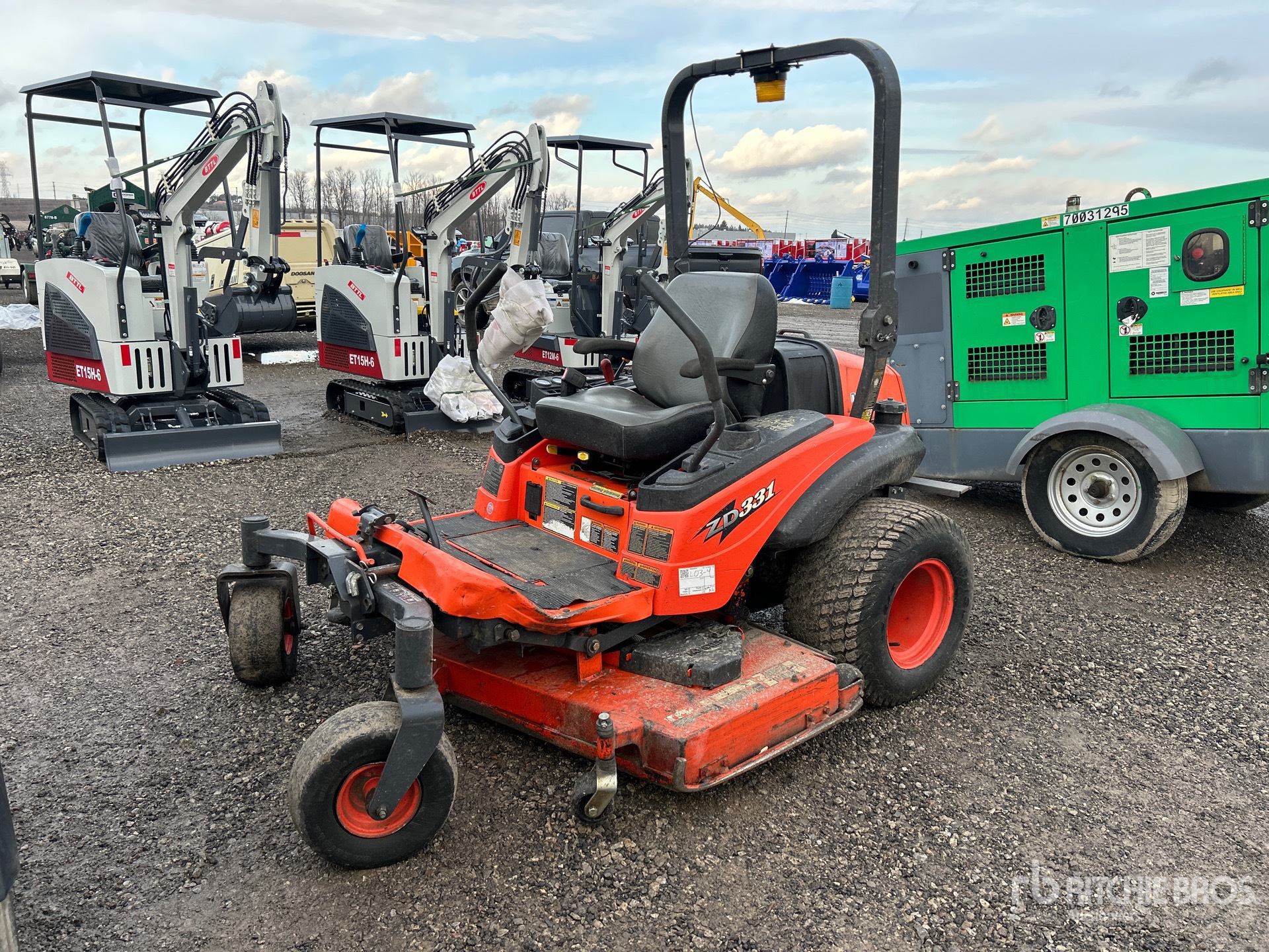 General Appearance with Picture, Left Front Corner