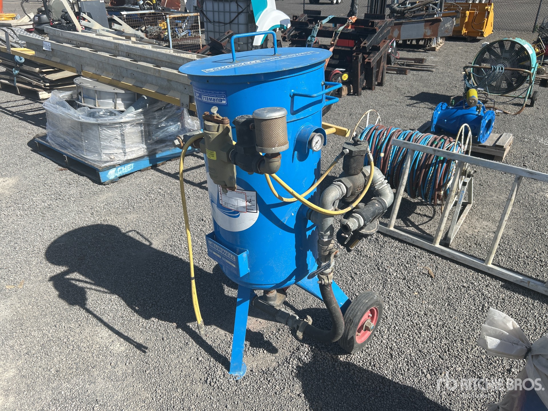 General Appearance with Picture, Left Front Corner