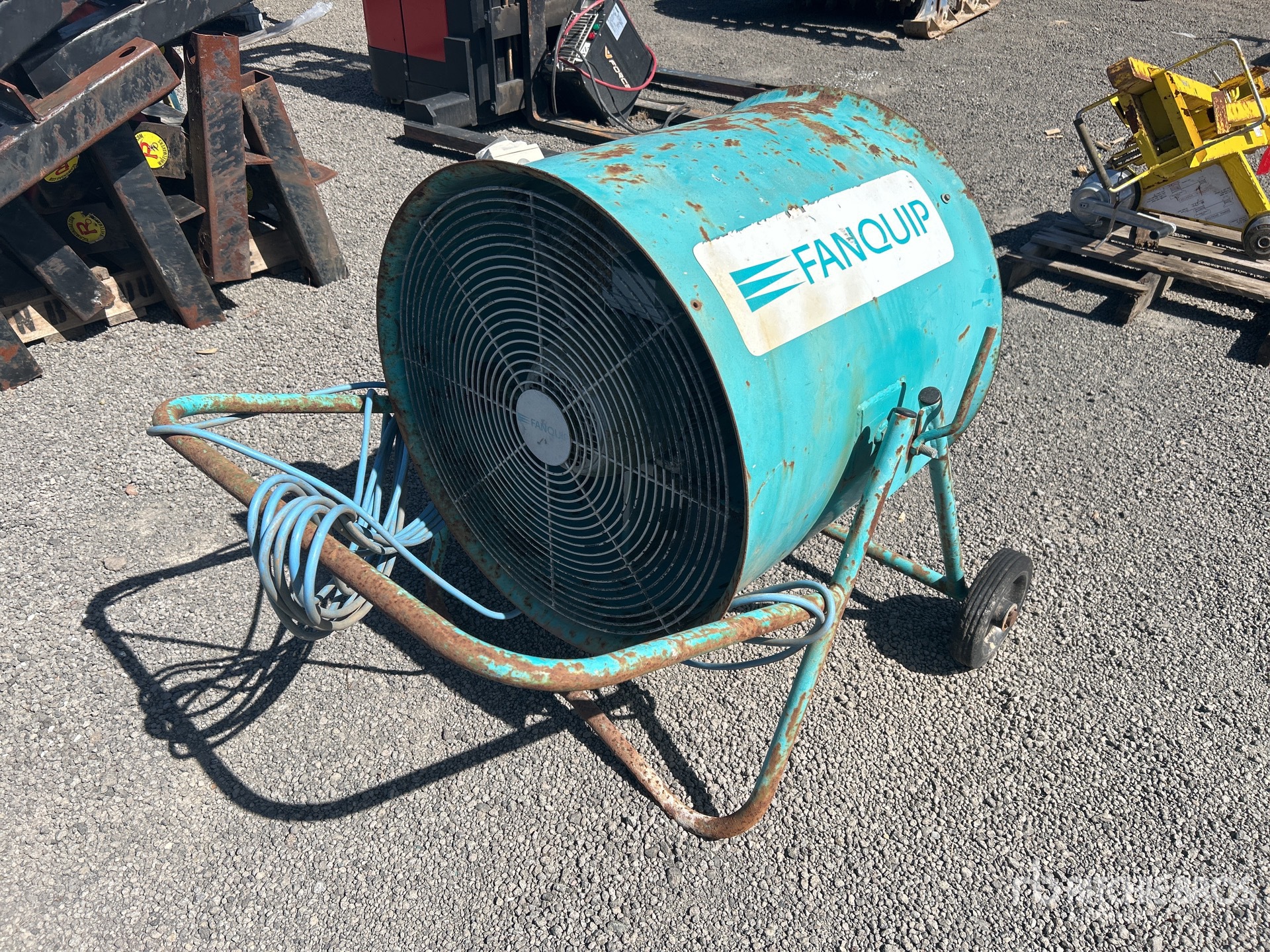 General Appearance with Picture, Left Front Corner