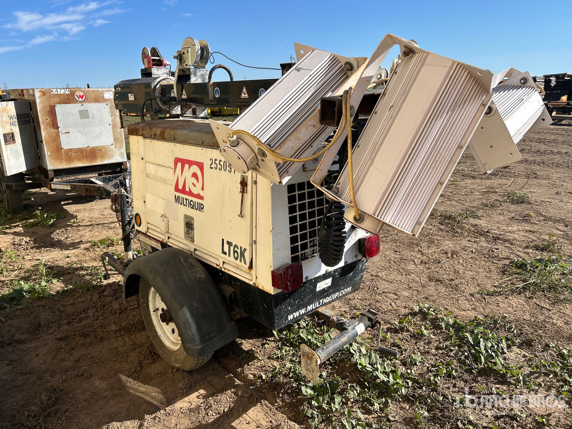 General Appearance with Imagen: esquina delantera derecha