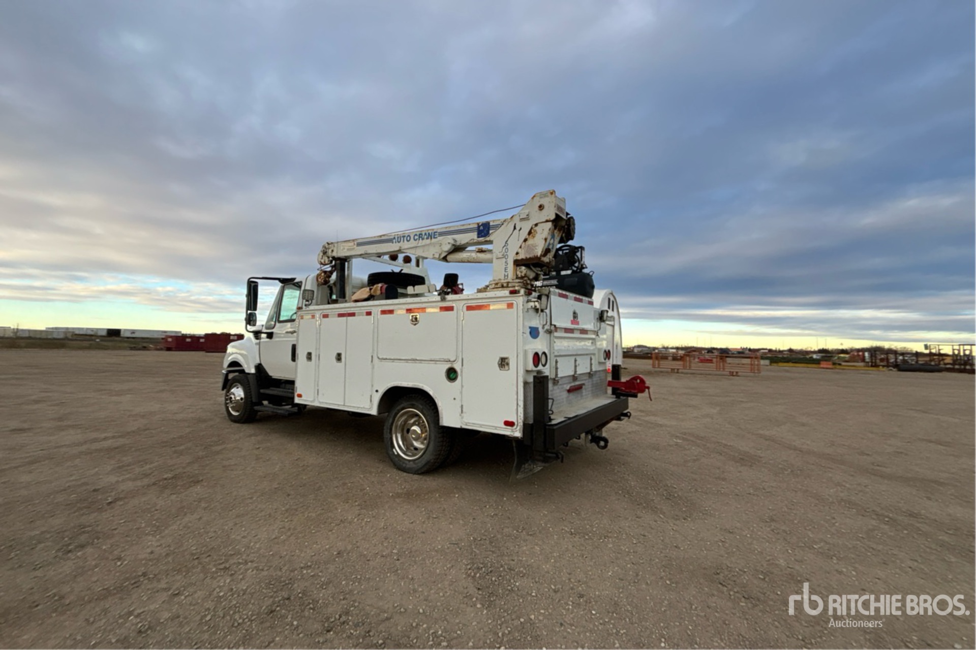 General Appearance with Imagen: esquina trasera izquierda