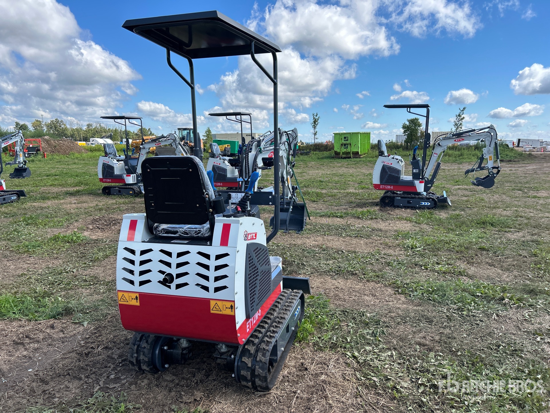 General Appearance with Imagen: esquina trasera derecha