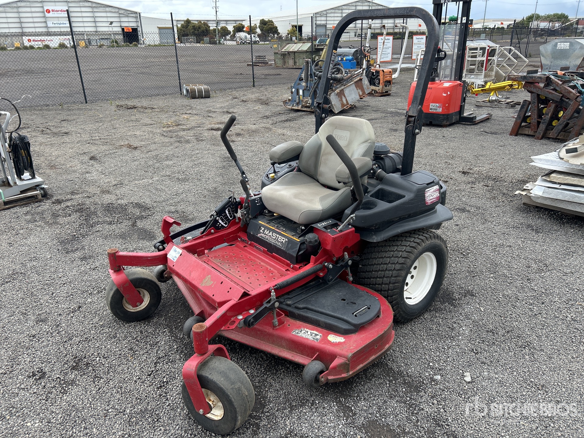 Aspect général with Image, coin avant gauche