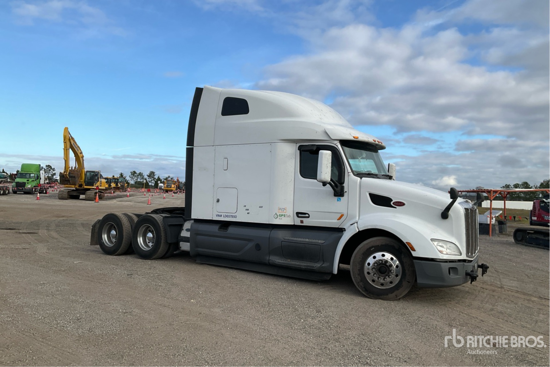 General Appearance with Picture, Right Front Corner