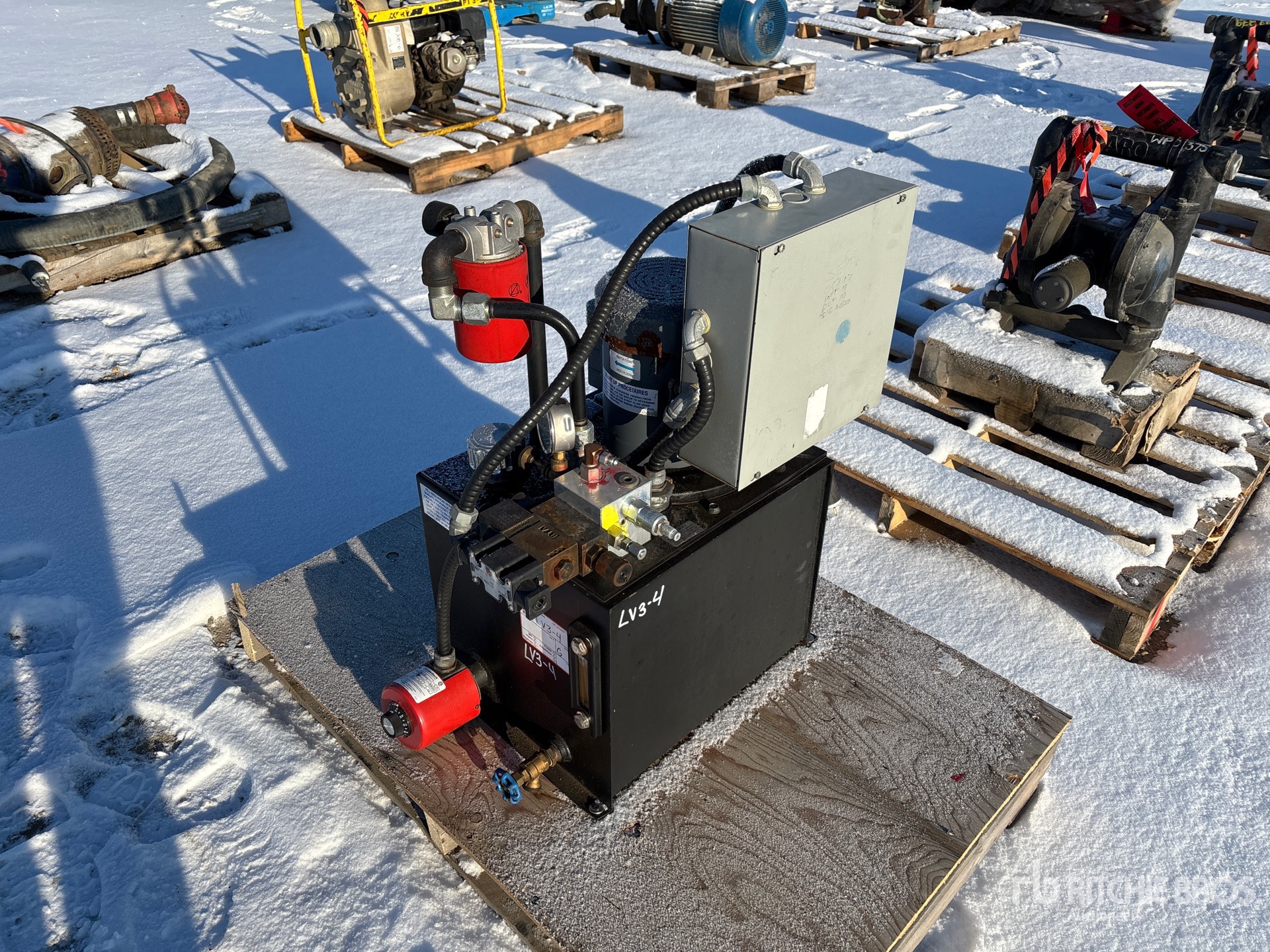 General Appearance with Picture, Left Front Corner