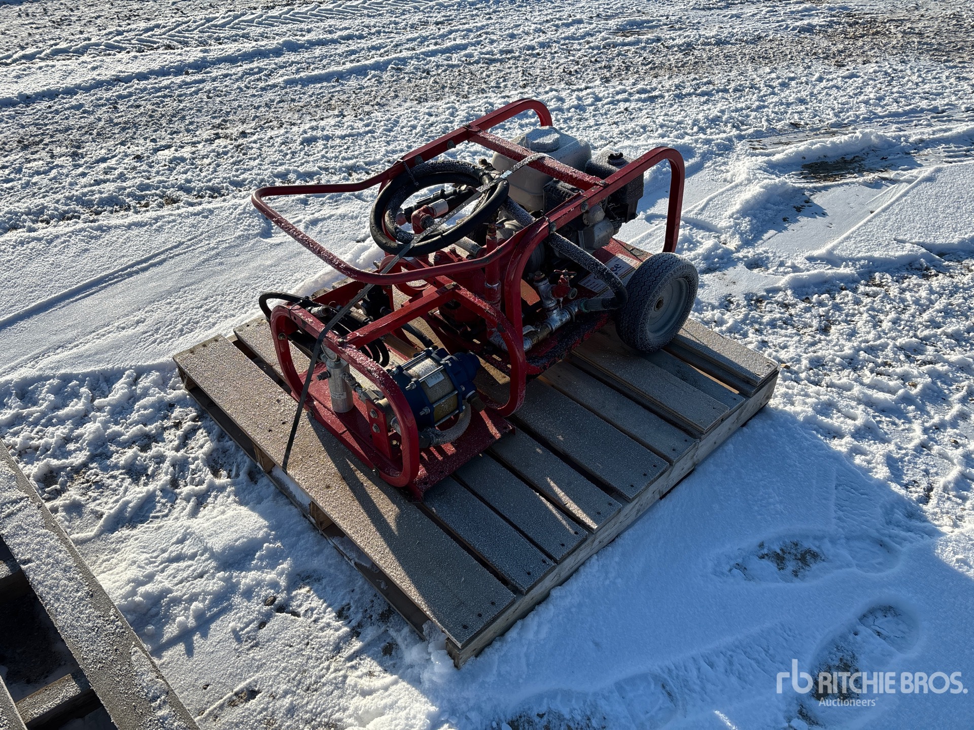 General Appearance with Picture, Left Front Corner