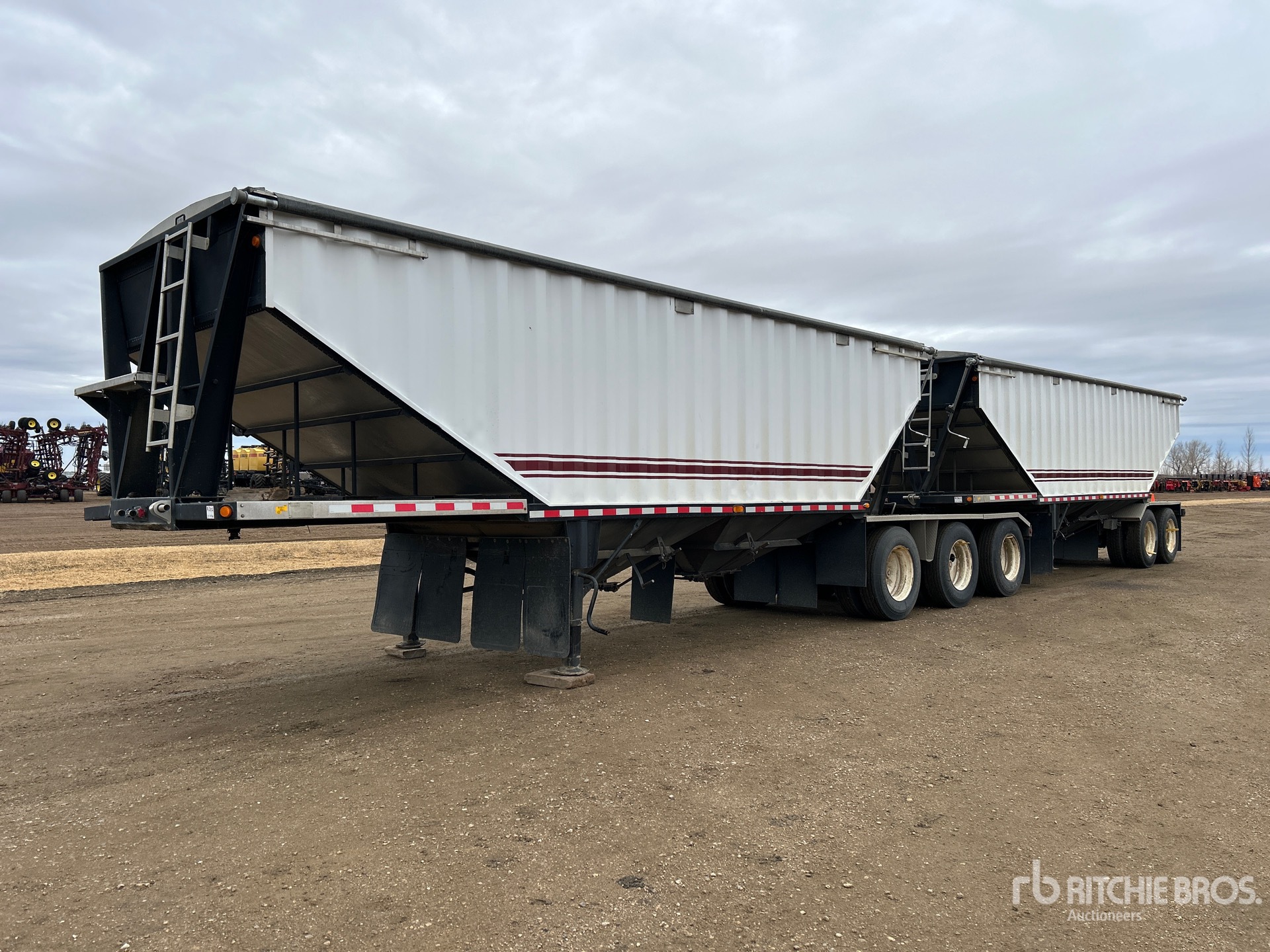 General Appearance with Featured Photo