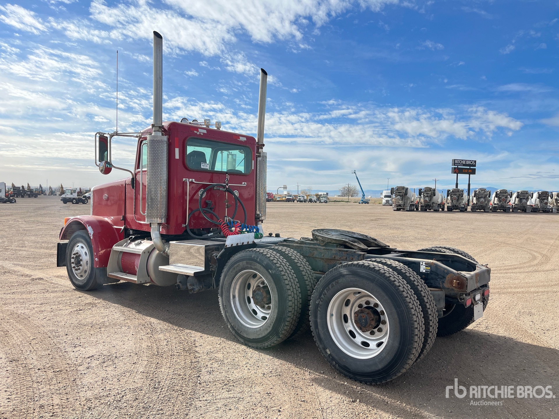 Aspect général with Image, coin arrière gauche