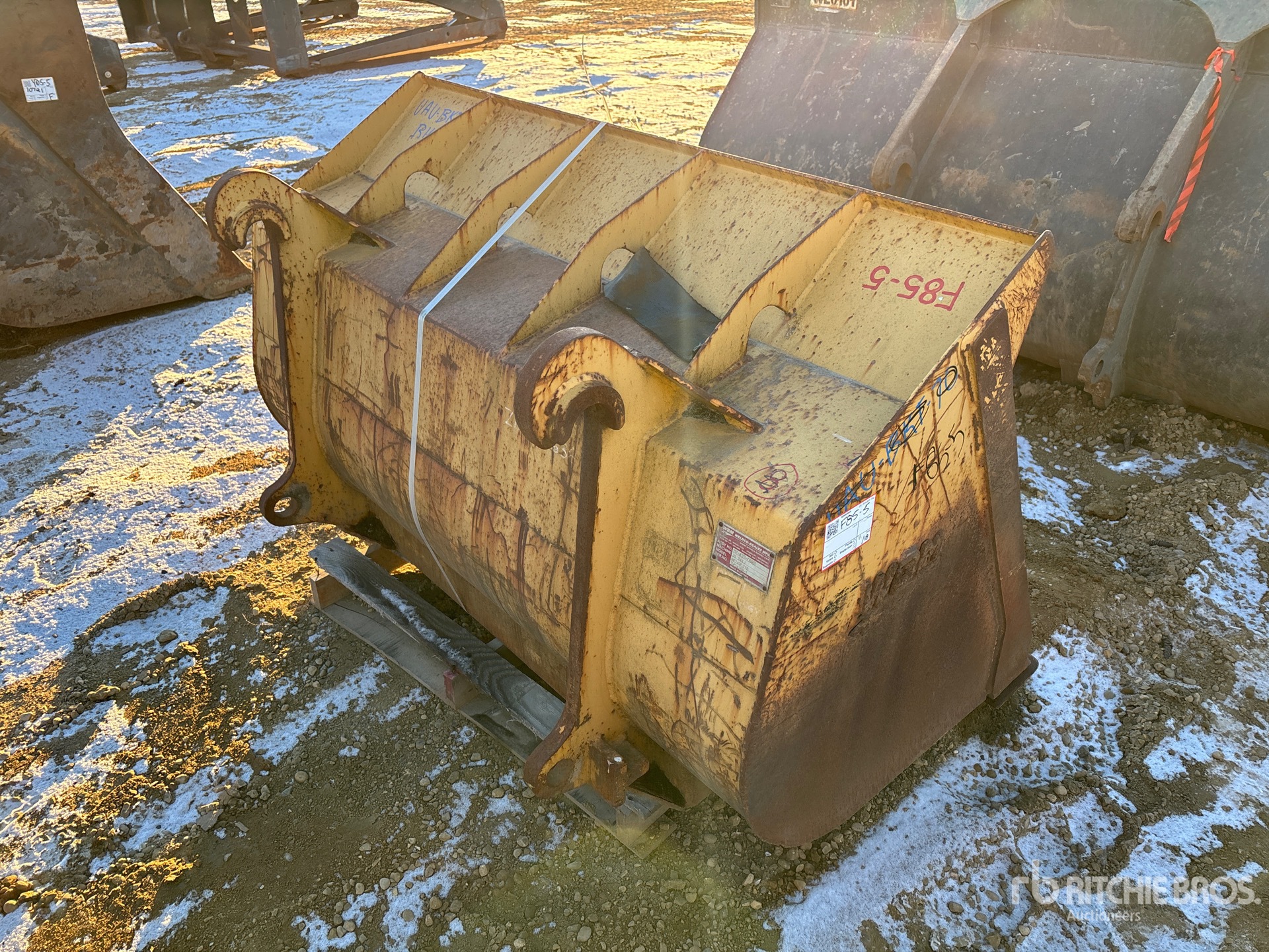 General Appearance with Bild, Ecke hinten rechts