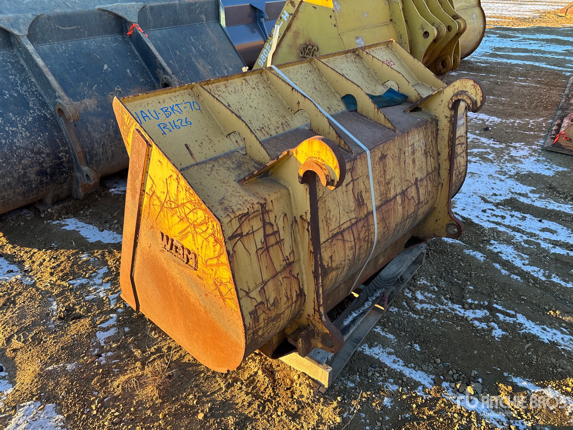 General Appearance with Bild, Ecke hinten links