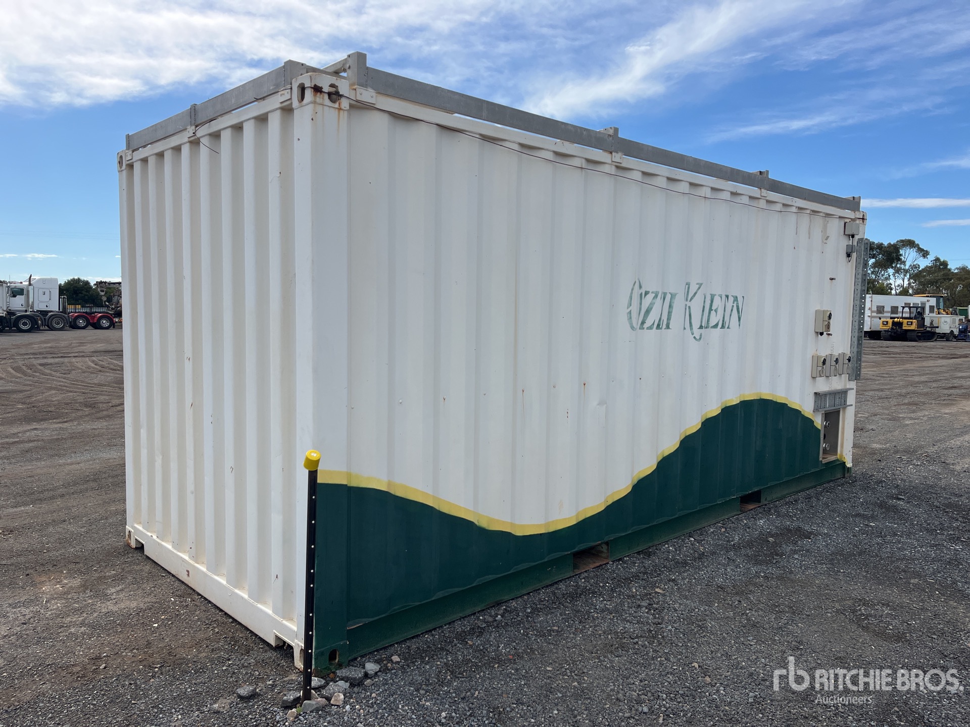 General Appearance with Picture, Right Rear Corner