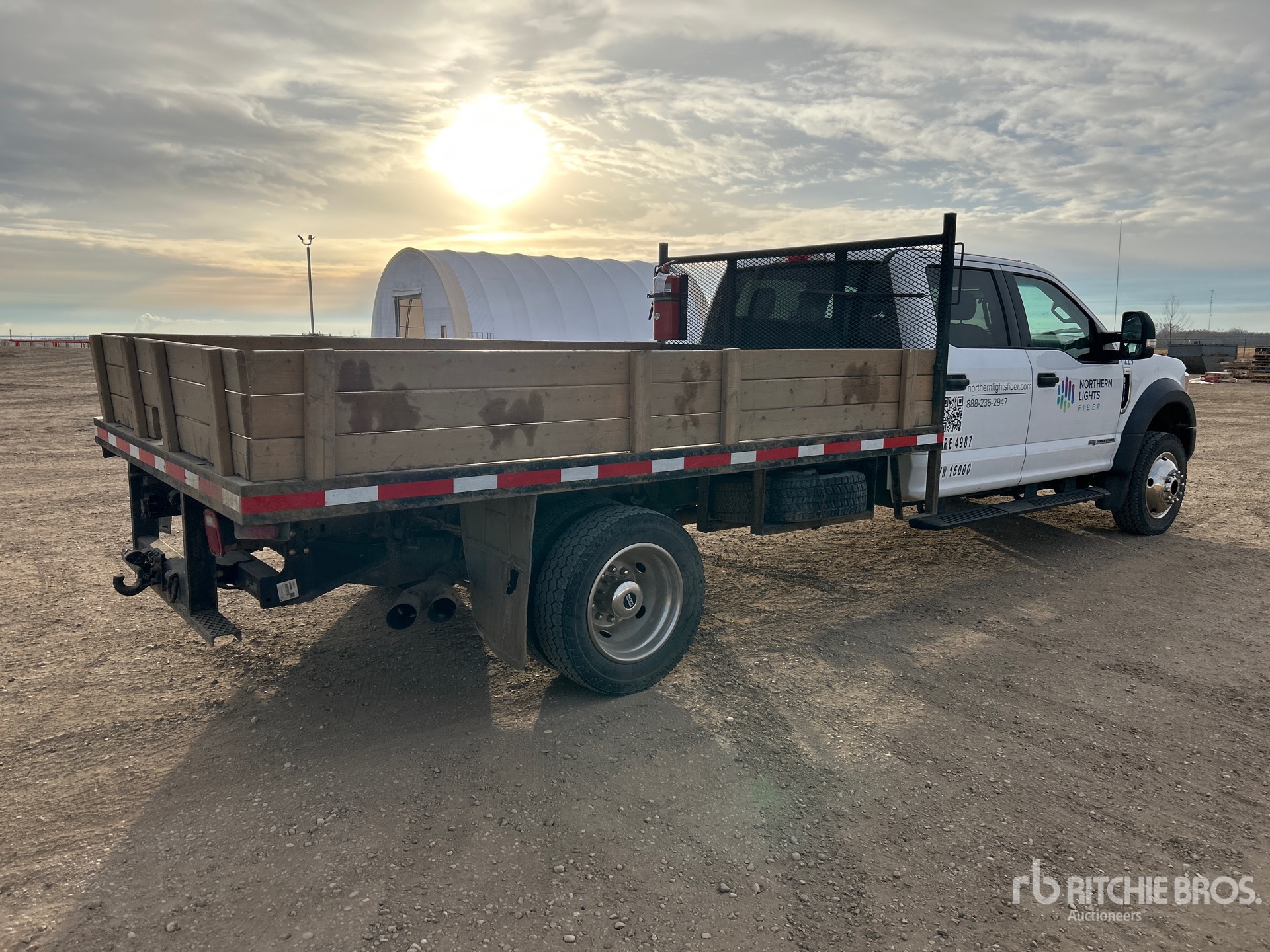 General Appearance with Imagen: esquina trasera derecha