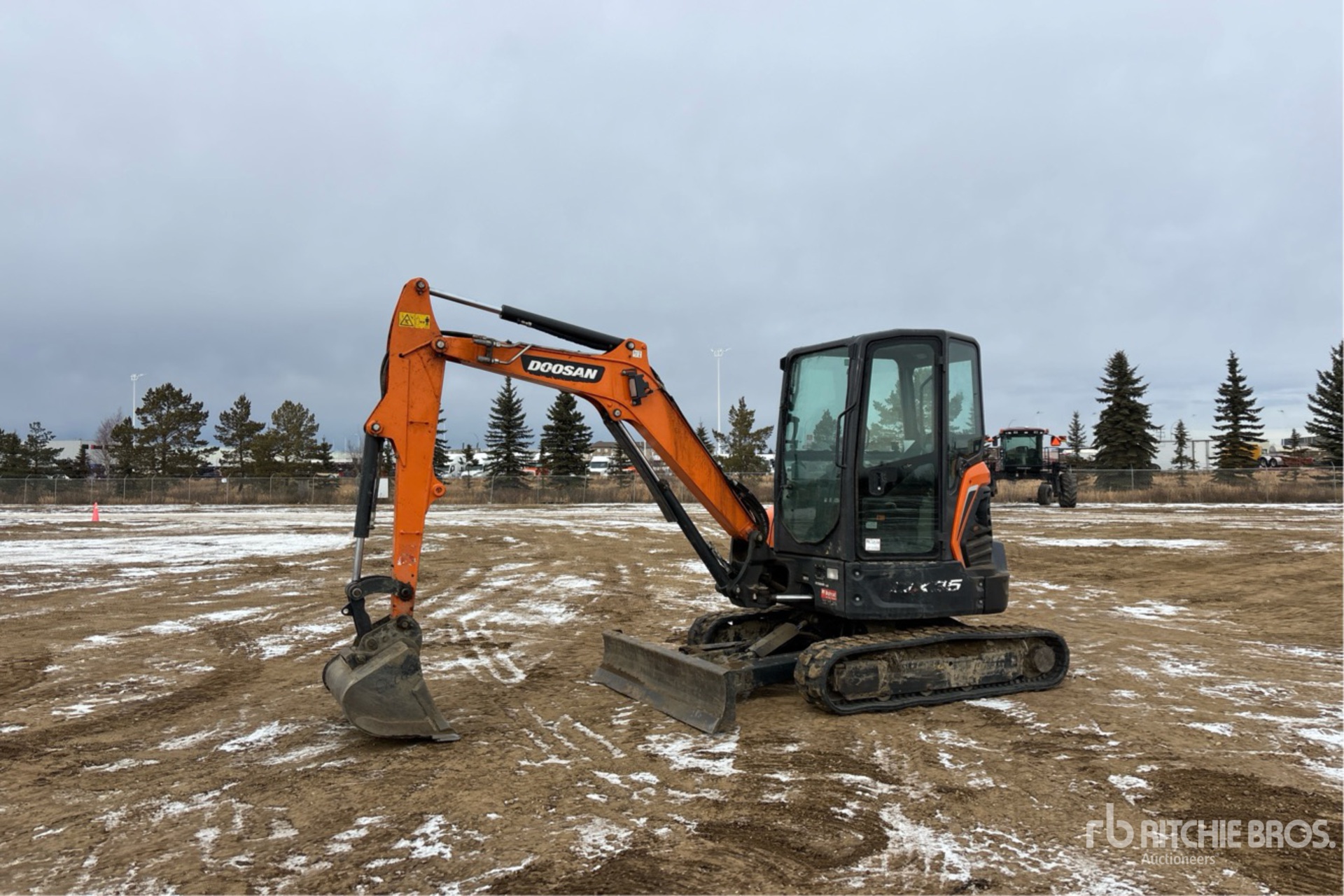 General Appearance with Picture, Left Front Corner