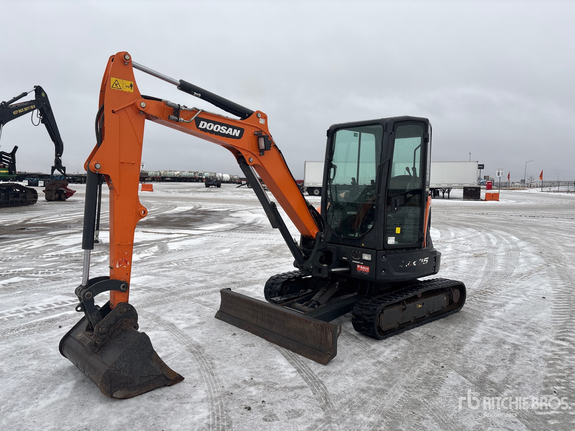 General Appearance with Picture, Left Front Corner