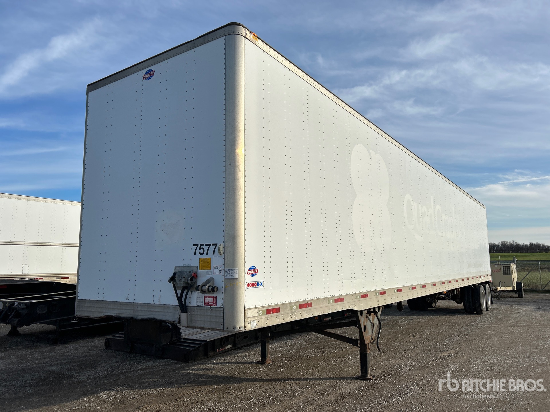 General Appearance with Featured Photo