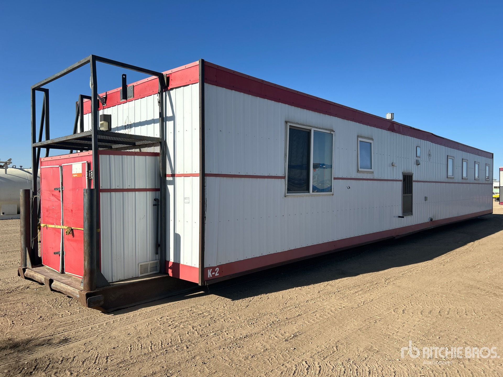 General Appearance with Foto, angolo anteriore sinistro