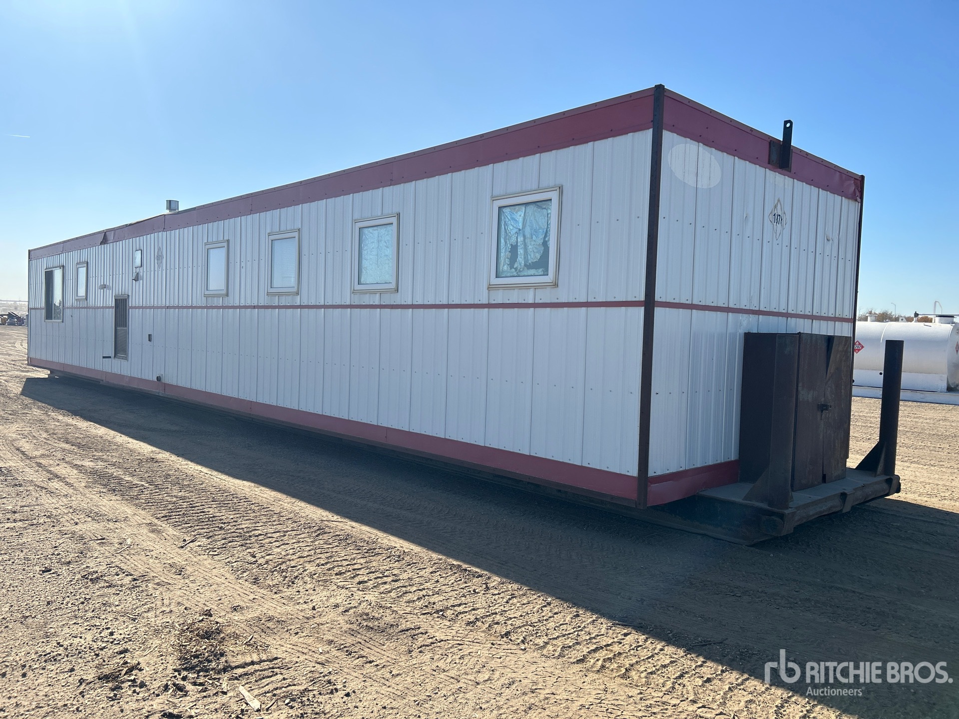 General Appearance with Foto, angolo posteriore sinistro