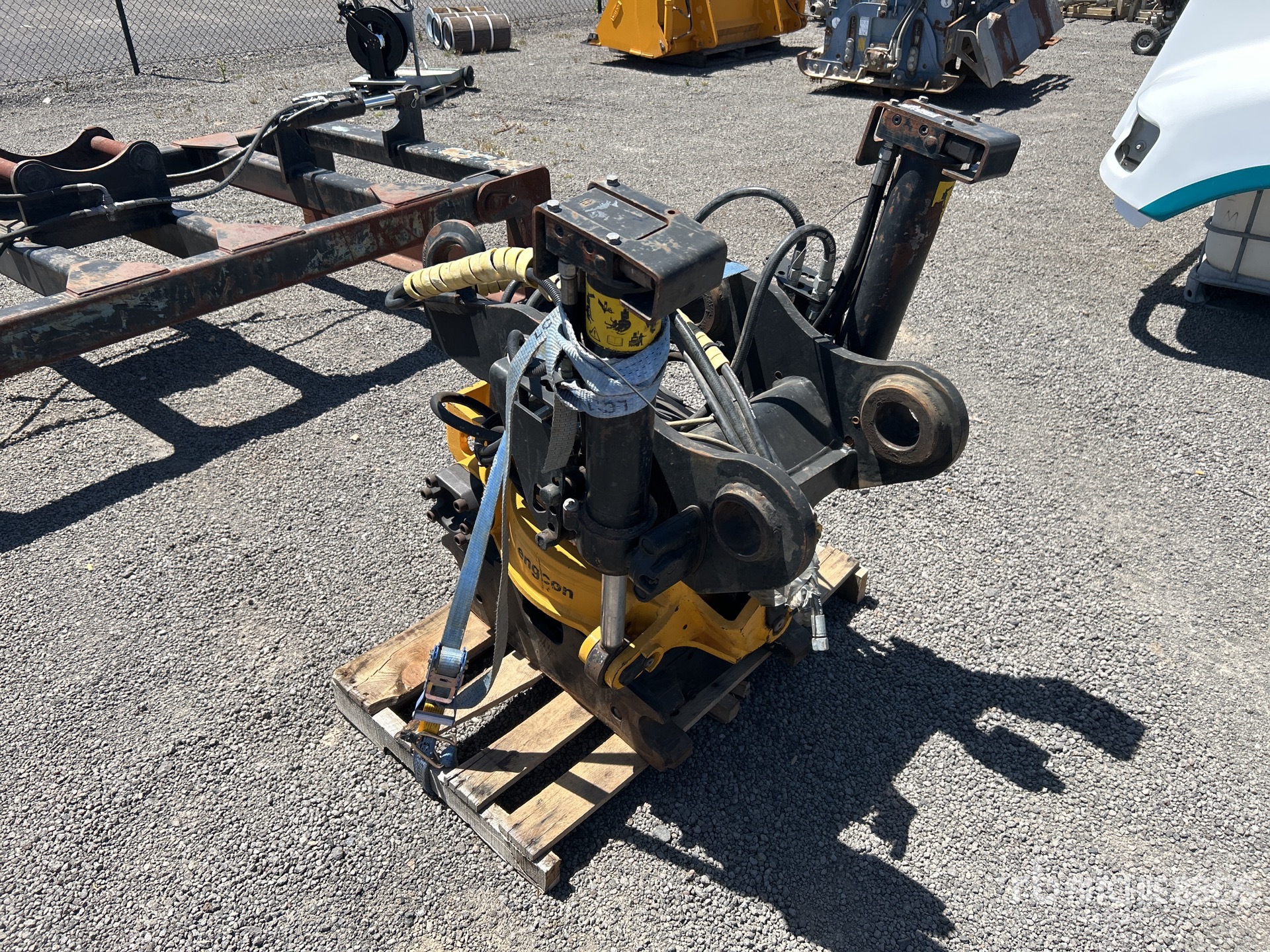 General Appearance with Zdjęcie, lewy dolny róg