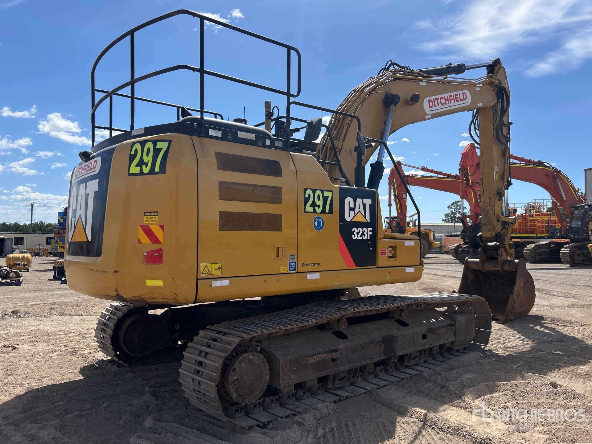 General Appearance with Imagen: esquina trasera derecha