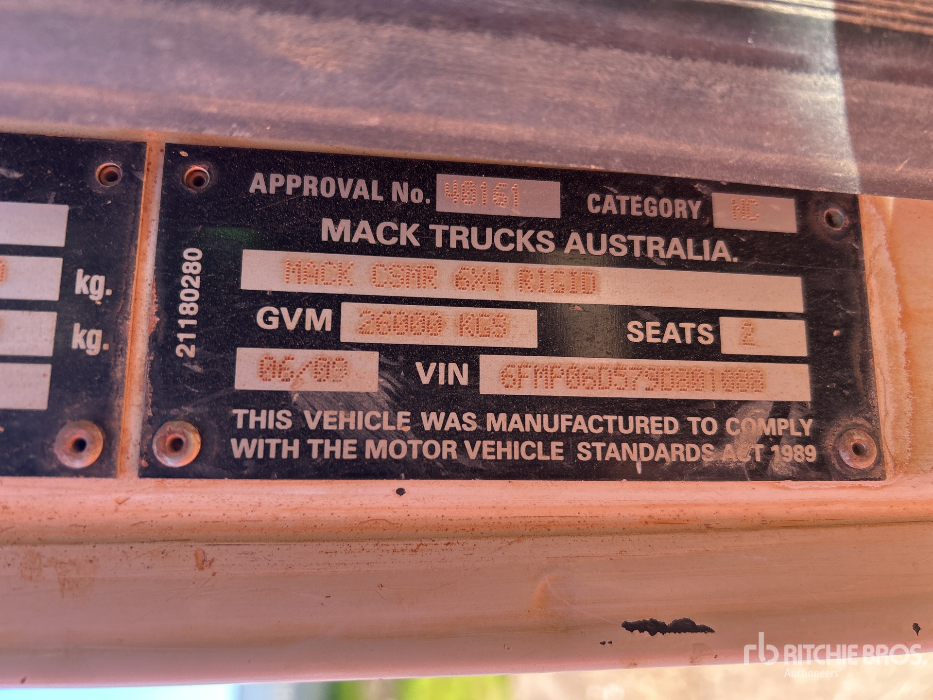 General Appearance with Seriennummer / FIN