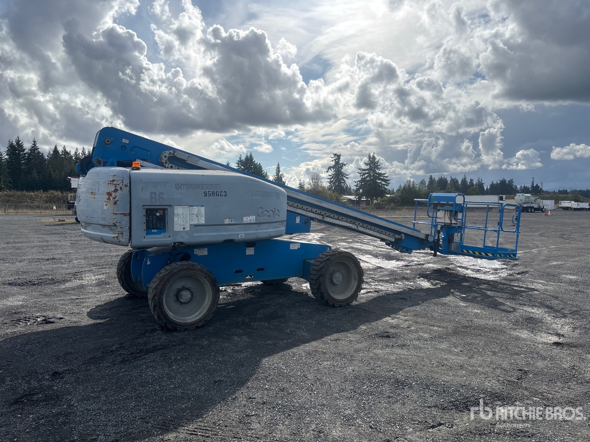 General Appearance with Image, coin arrière droit