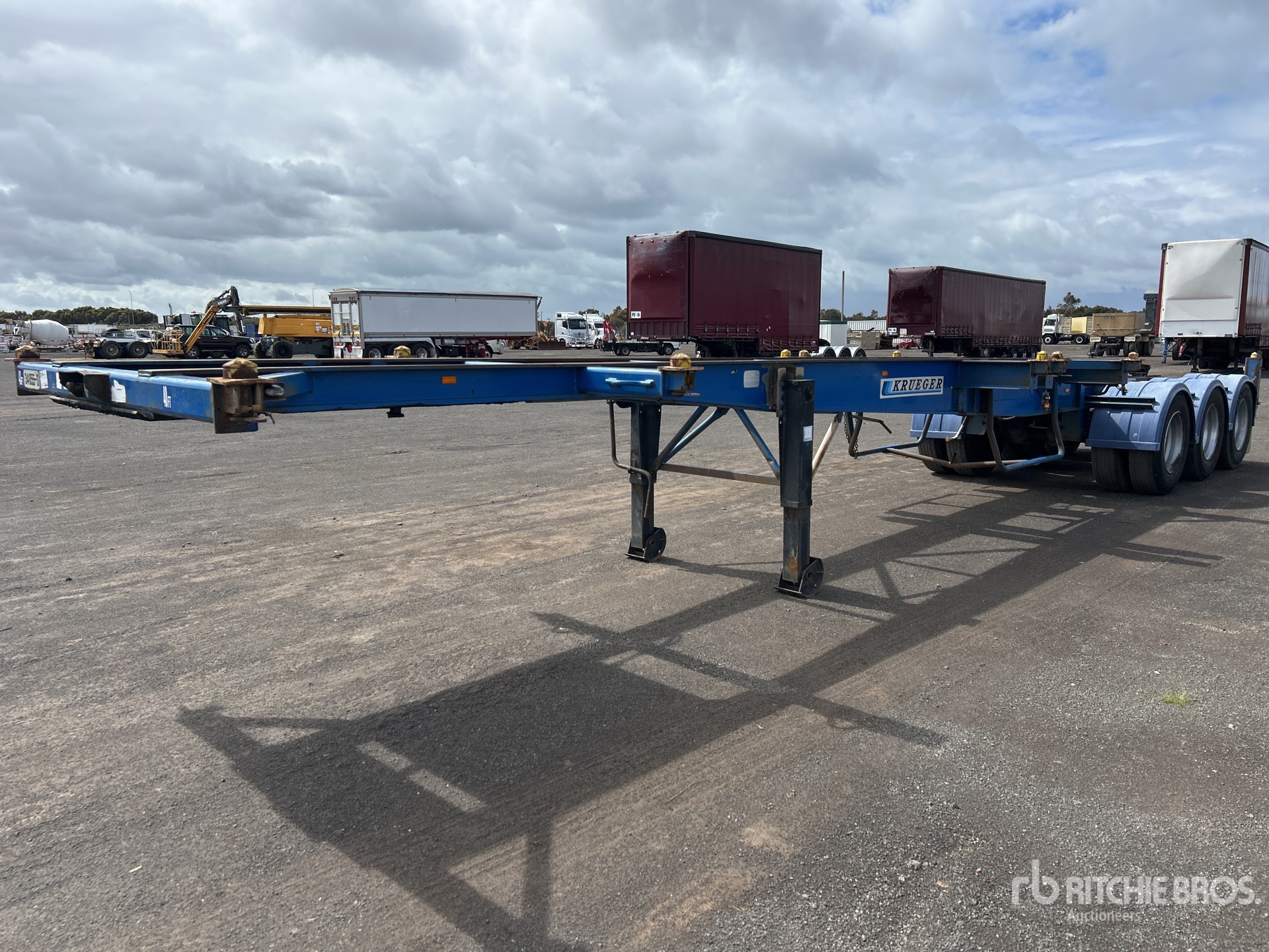 General Appearance with Picture, Right Front Corner