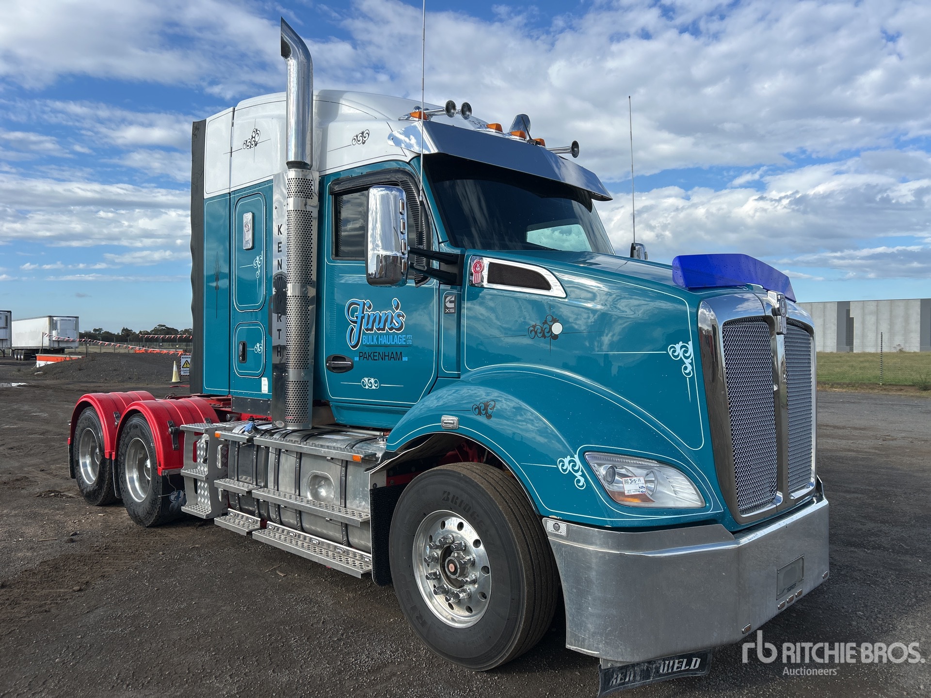 Aspect général with Image, coin avant gauche