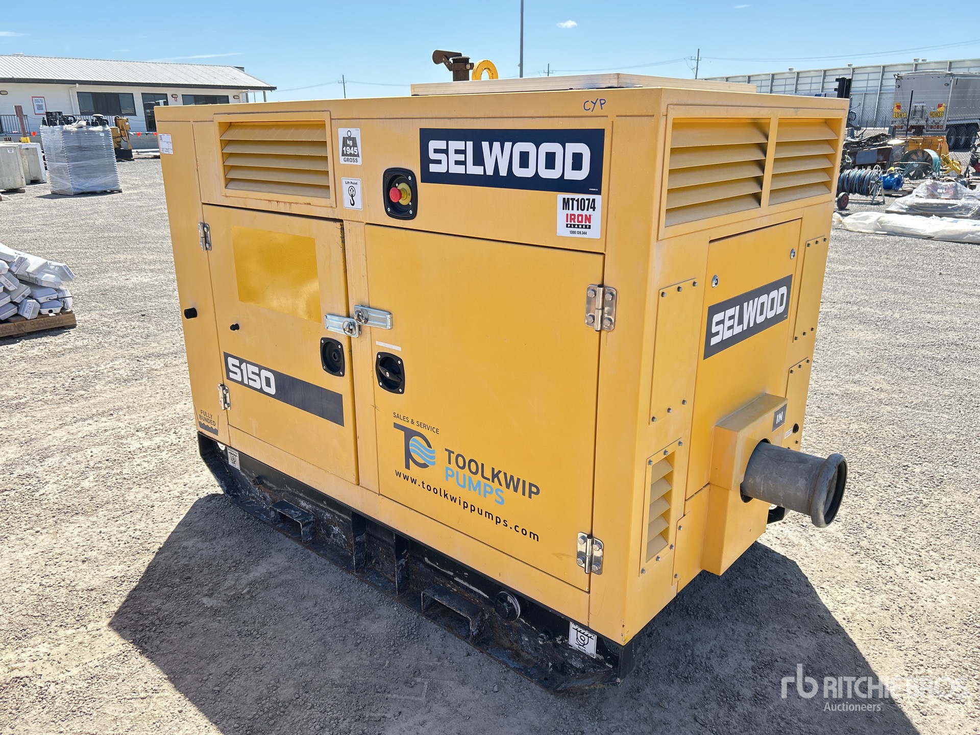 General Appearance with Picture, Left Front Corner