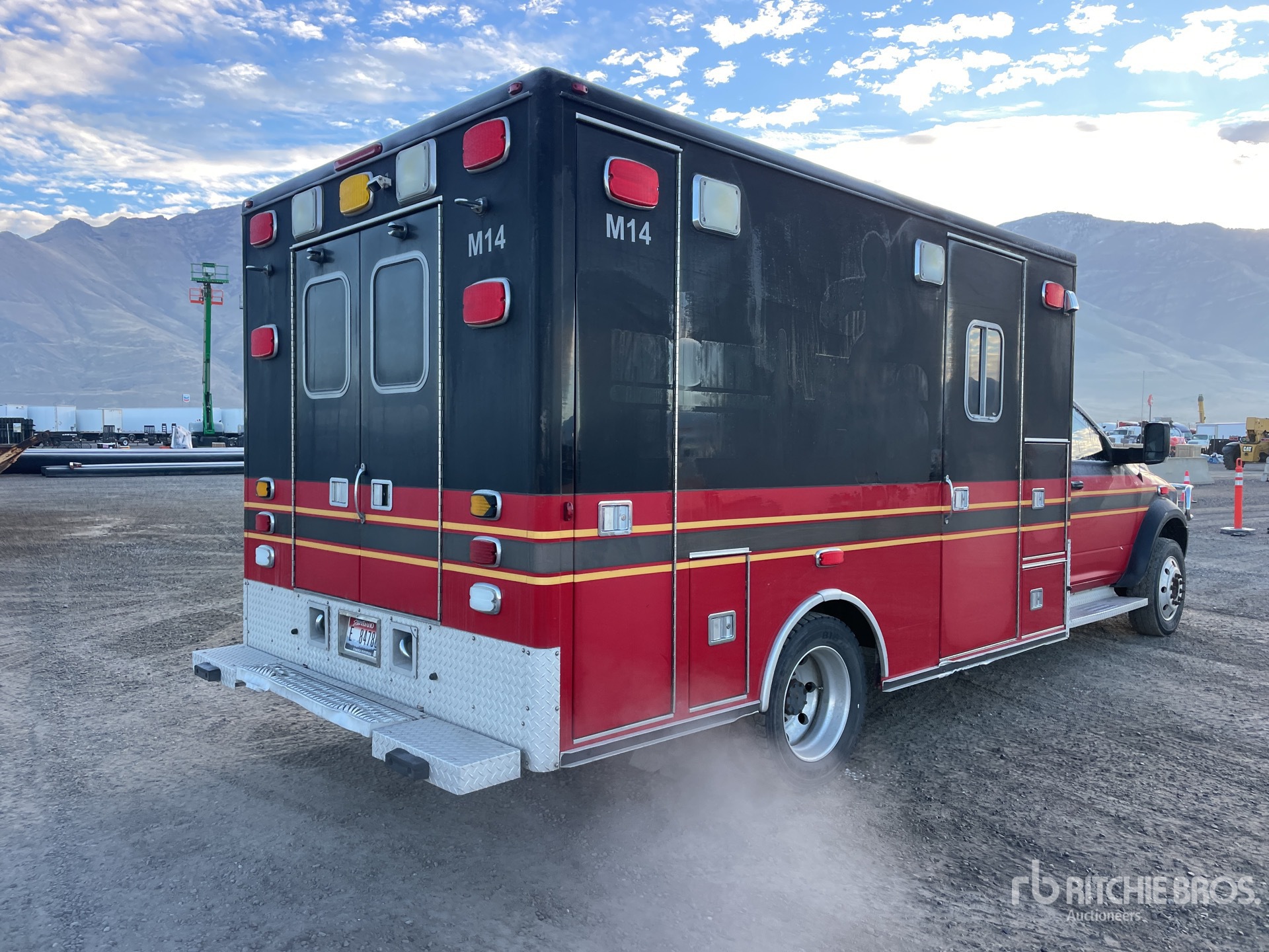 General Appearance with Picture, Right Rear Corner