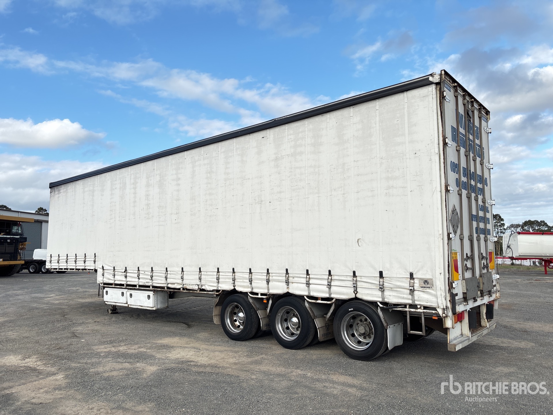 General Appearance with Bild, Ecke hinten rechts