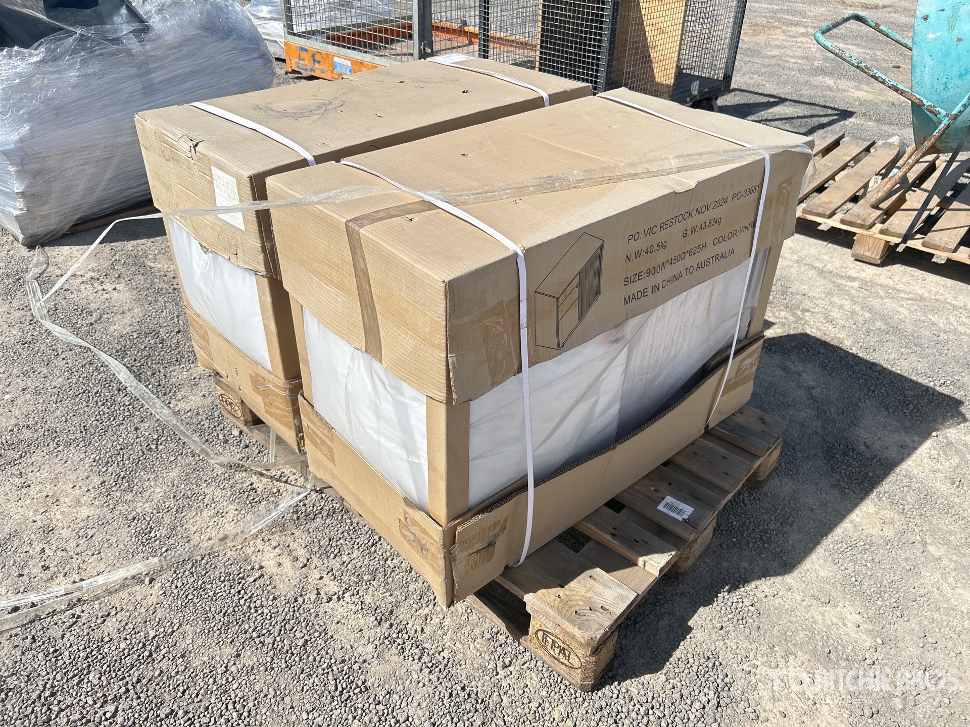 General Appearance with Picture, Left Front Corner